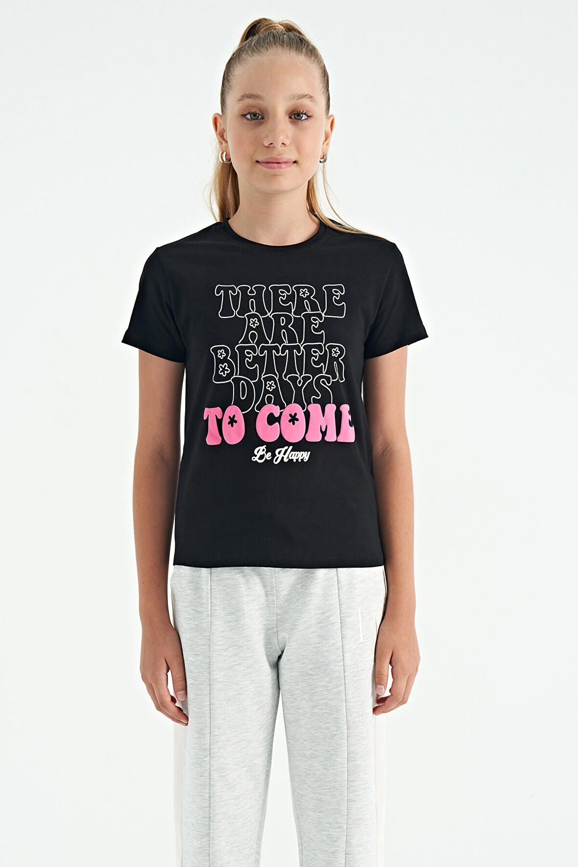 Siyah O Yaka Yazı Baskılı Rahat Form Kısa Kollu Cropped Kız Çocuk T-Shirt - 75118 | 11-12 Yaş