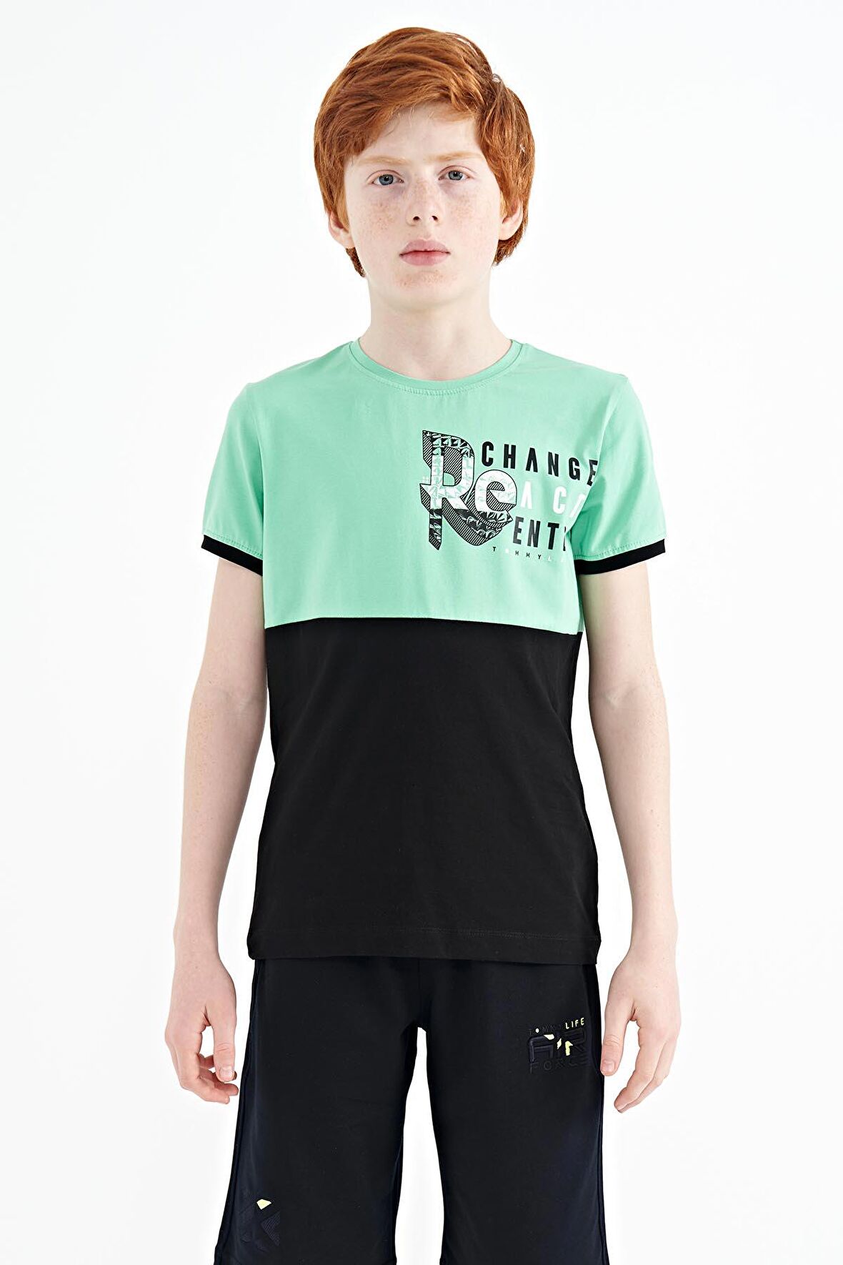 Su Yeşili Baskı Detaylı Renk Bloklu Standart Kalıp O Yaka Erkek Çocuk T-Shirt - 11107 | 12-13 Yaş