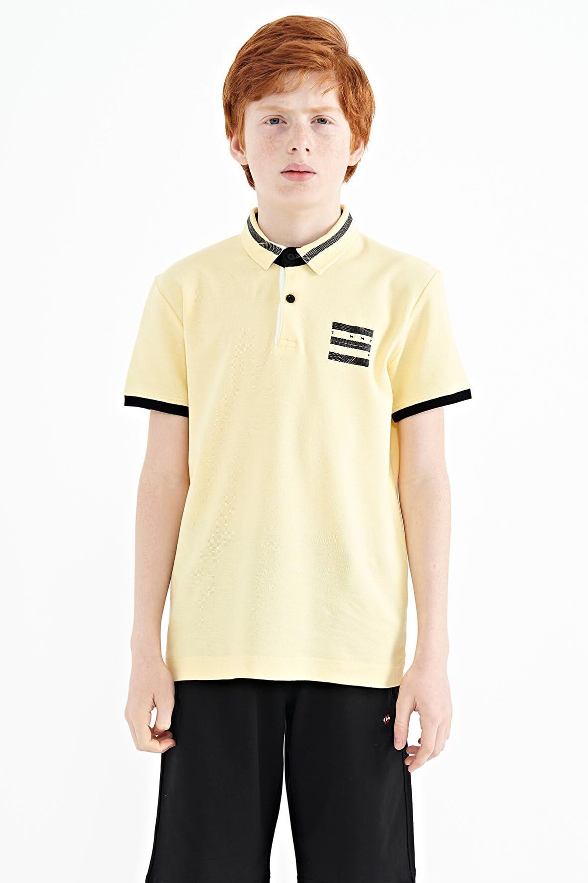 Sarı Yakası Renk Bloklu Baskı Detaylı Standart Kalıp Erkek Çocuk T-Shirt - 11111 | 11-12 Yaş