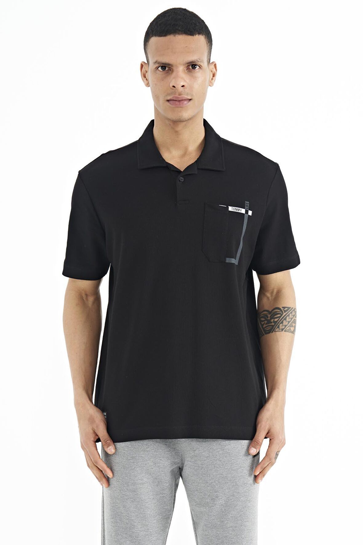 Siyah Cep Detaylı Baskılı Standart Kalıp Polo Yaka Erkek T-Shirt - 88241 | M