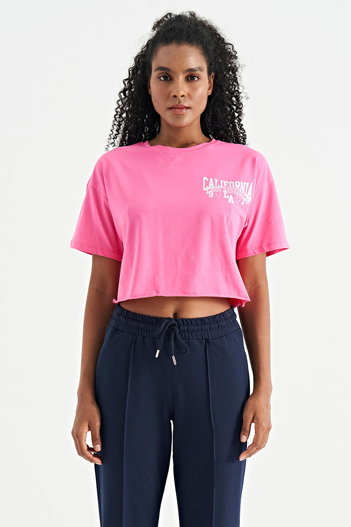 Şeker Pembe Baskılı Düşük Kol Detaylı Oversize Kadın Crop T-Shirt - 02179 | L