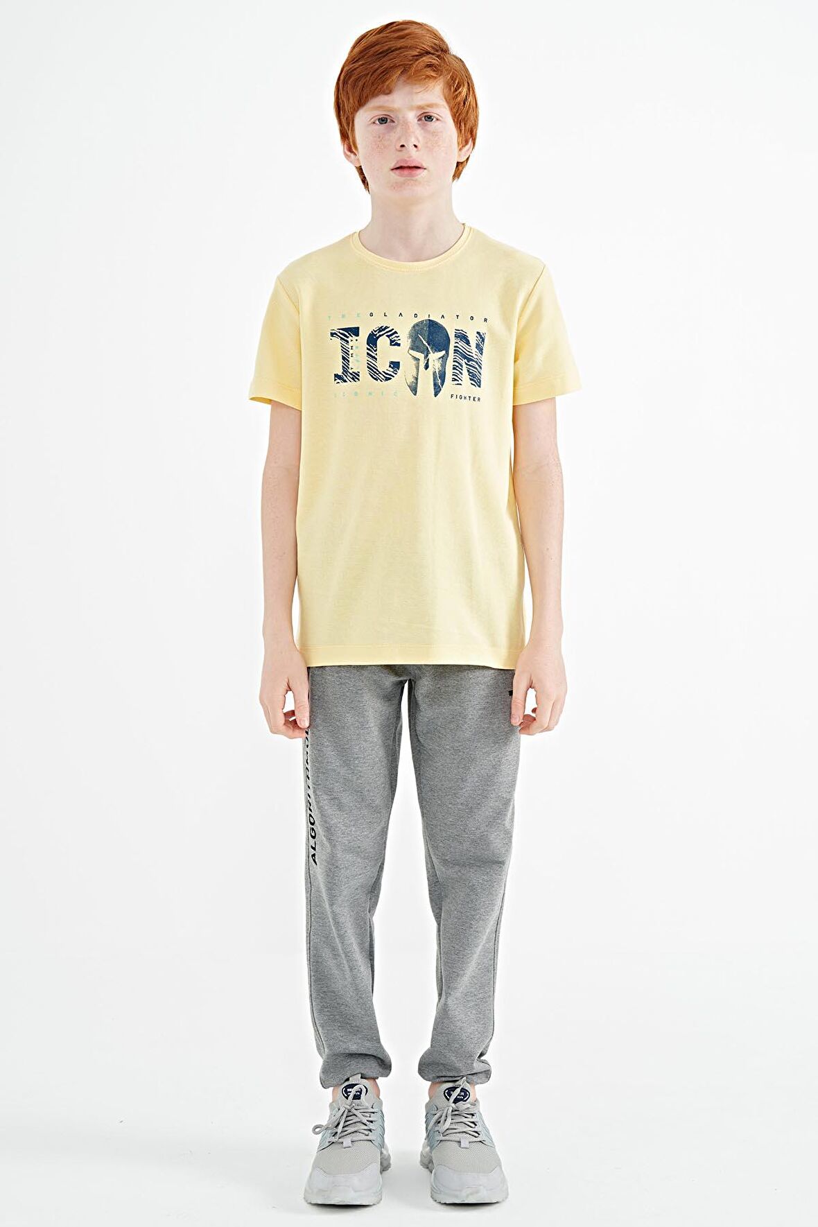 Sarı Ön Yazı Nakışlı O Yaka Standart Kalıp Erkek  Çocuk T-Shirt - 11118 | 10-11 Yaş
