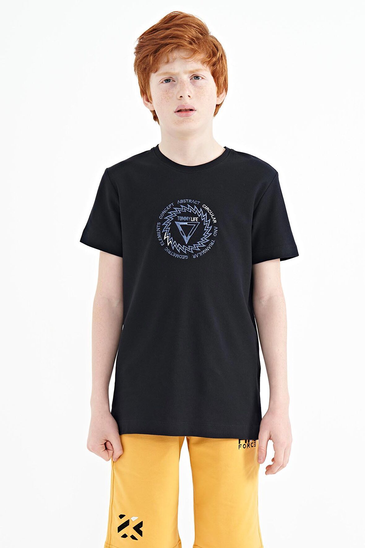Lacivert Nakış İşleme Detaylı O Yaka Standart Kalıp Erkek Çocuk T-Shirt - 11115 | 8-9 Yaş