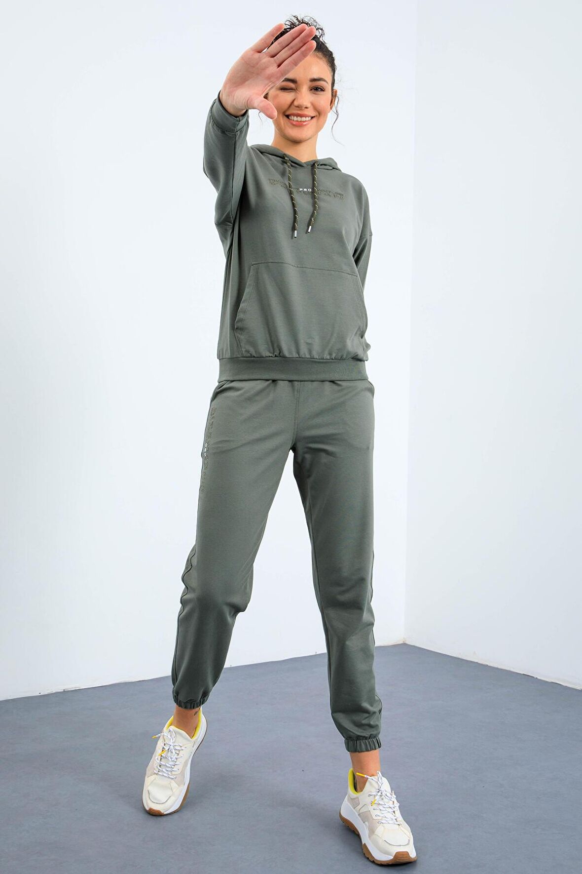 Çağla Kapüşonlu Kanguru Cep Oversize Lastik Paça Kadın Eşofman Takımı - 95288 | XL