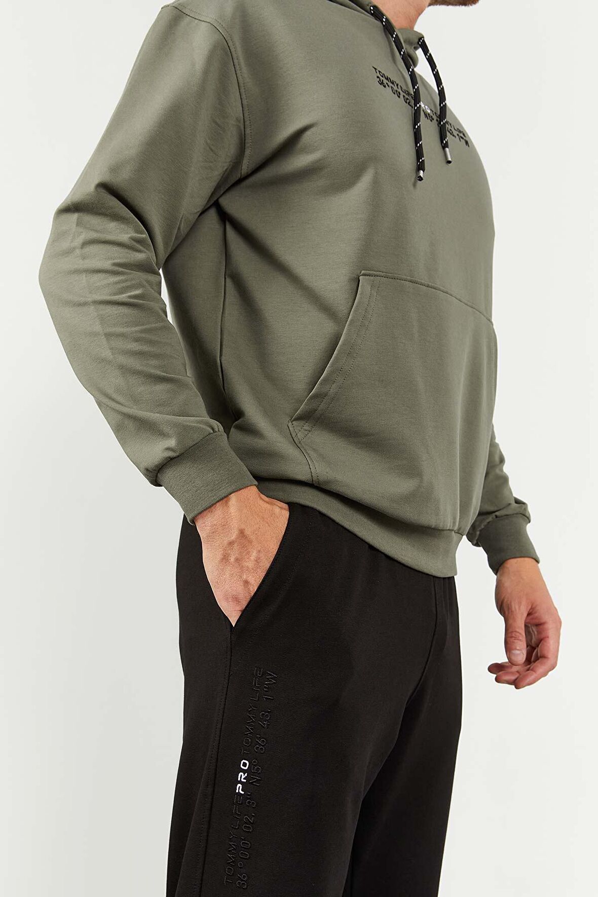 Çağla - Siyah Kapüşonlu Kanguru Cep Lastik Paça Erkek Oversize Eşofman Takımı - 85117 | XL