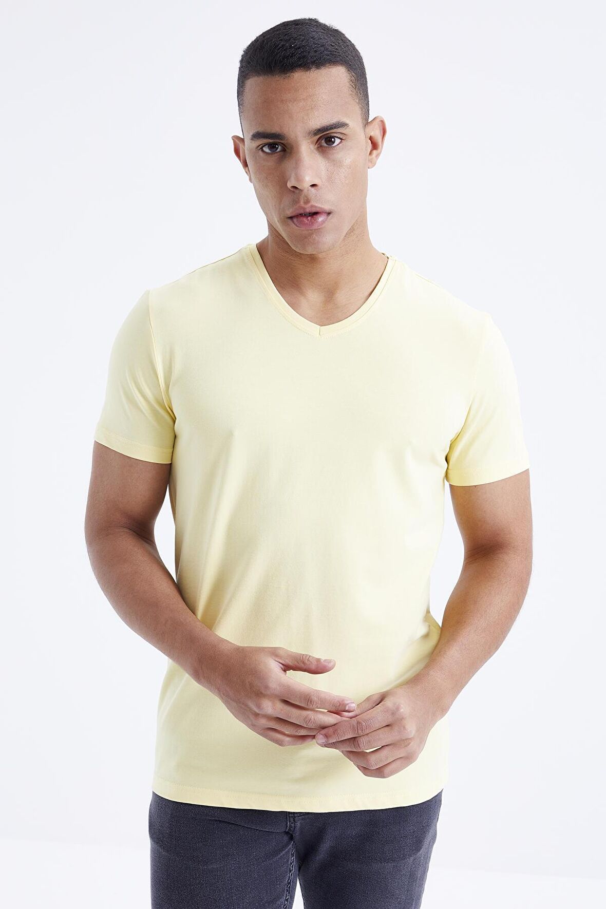Sarı Basic Kısa Kol Standart Kalıp V Yaka Erkek T-Shirt - 87912 | M