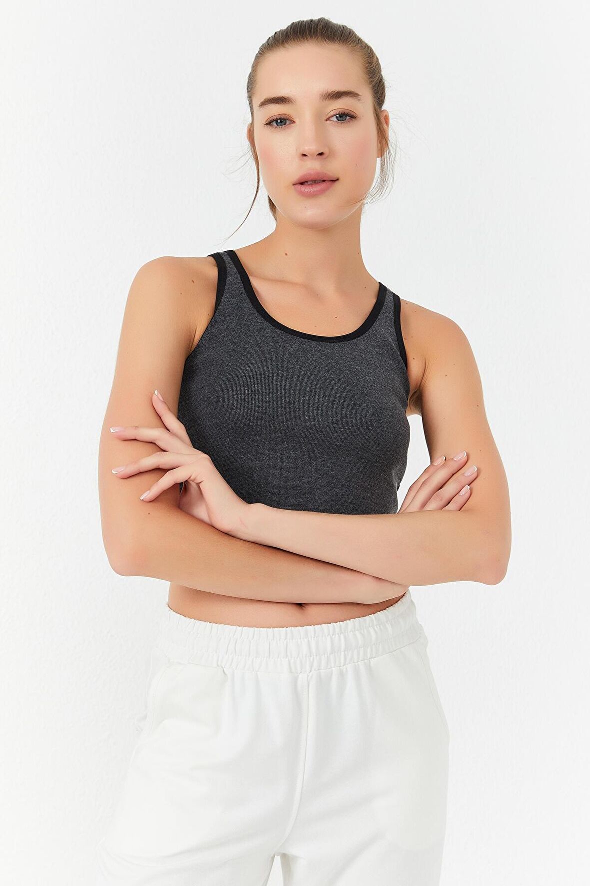 Antrasit Melanj Basic Sıfır Kol Dar Kalıp U Yaka Kadın Crop Top - 97162 | S