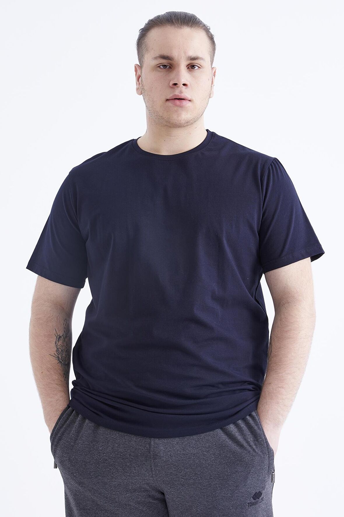 Lacivert Basic Kısa Kol O Yaka Erkek Büyük Beden T-Shirt - 88072 | 4XL