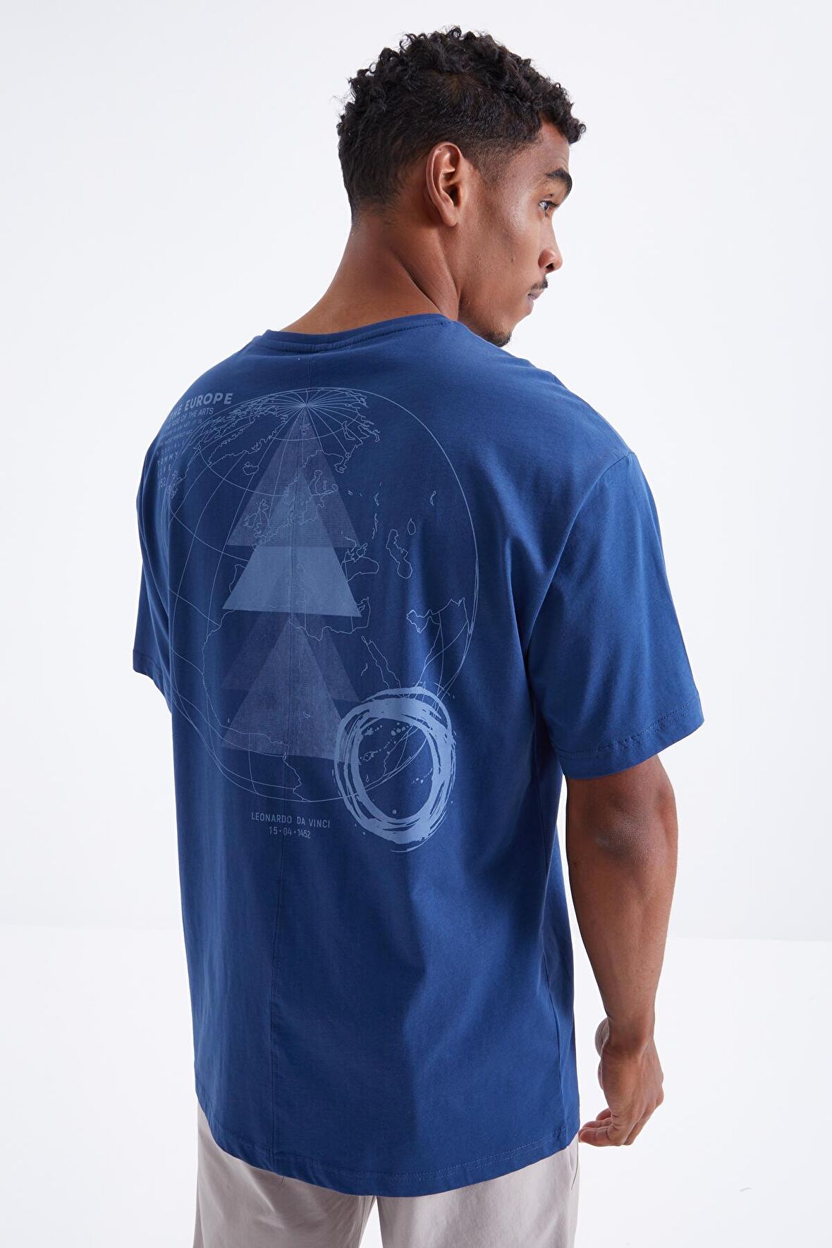 İndigo Sırt Baskılı O Yaka Erkek Oversize T-Shirt  - 88091 | S
