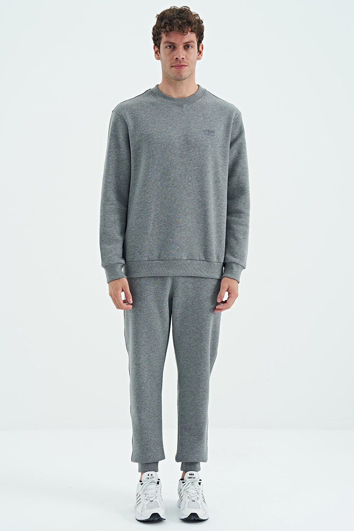 Gri Melanj O Yaka Rahat Kalıp Şardonlu Basic Jogger Erkek Eşofman Takım - 85190 | XXL