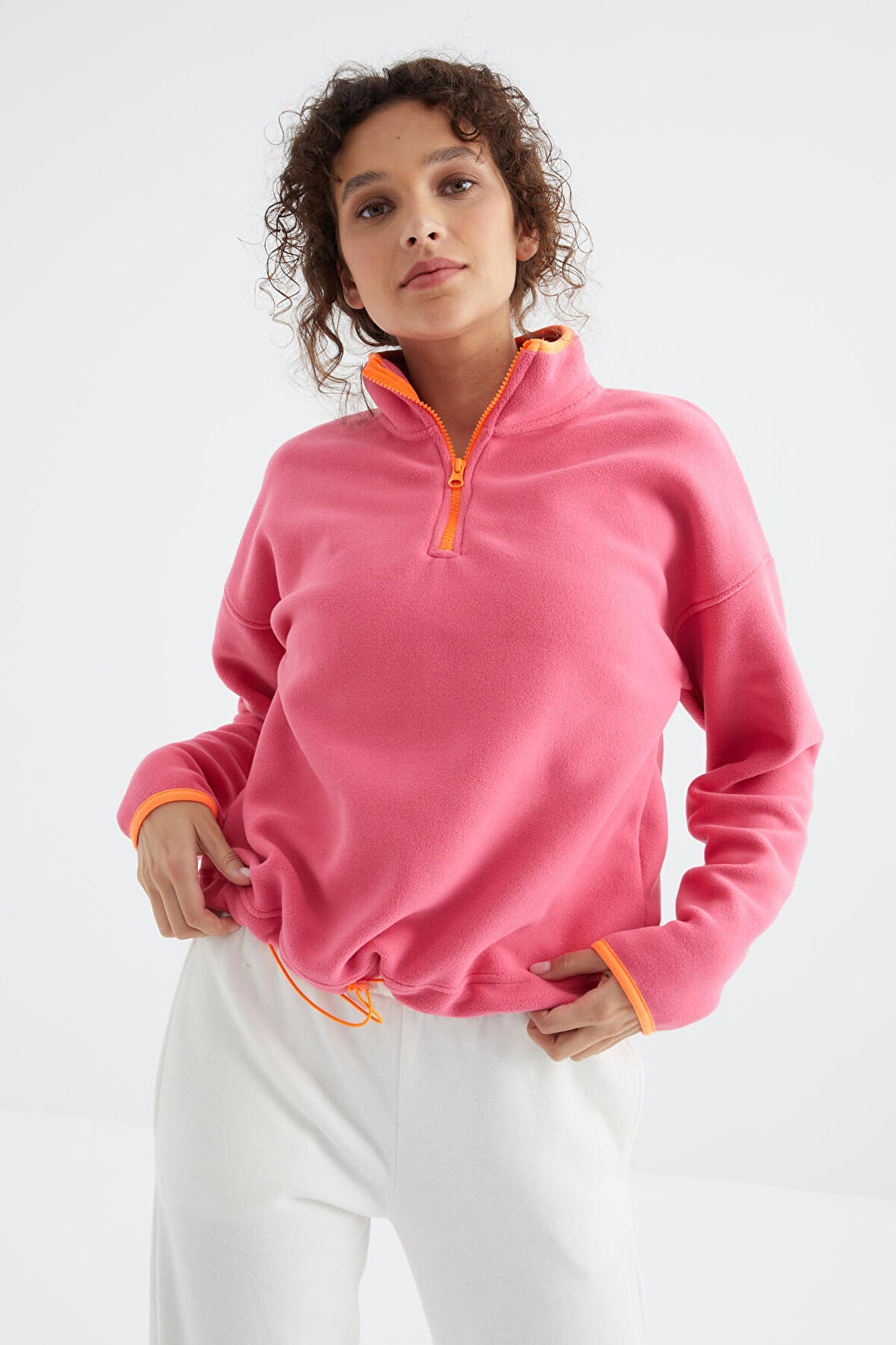 Şeker Pembe Yarım Fermuar Etek Ucu Büzgülü Dik Yaka Oversize Kadın Polar Sweatshirt - 97234 | L