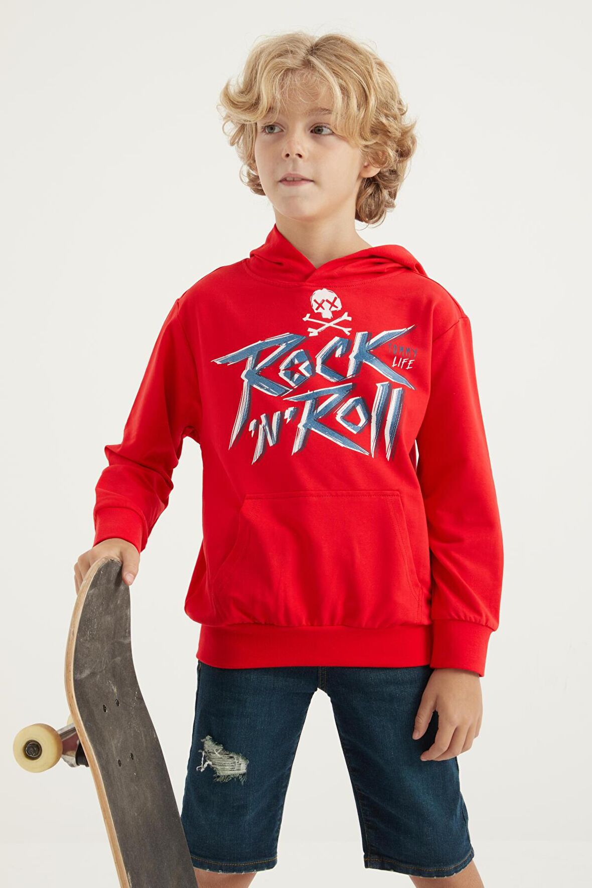 Kırmızı Baskı Detaylı Standart Kalıp Kapüşonlu Erkek Çocuk Sweatshirt - 11002 | 8-9