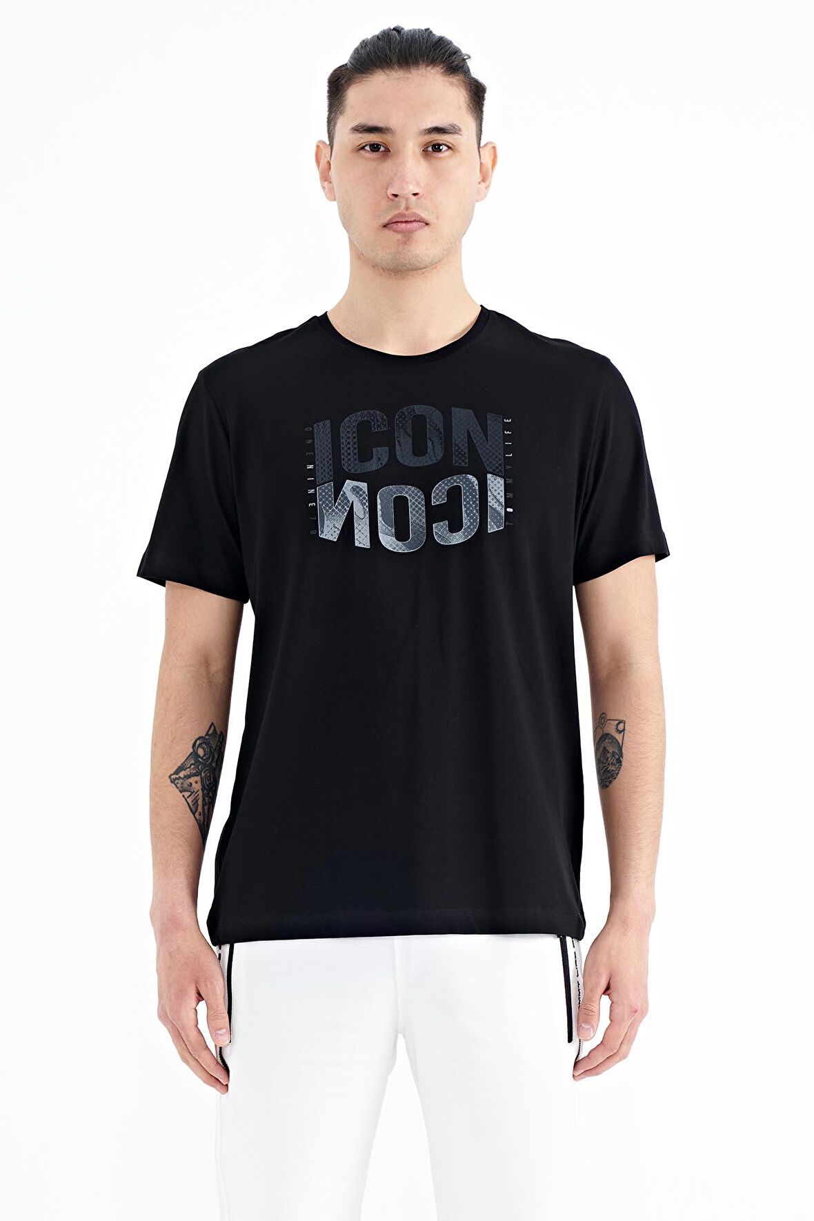 Siyah Yazı Baskılı O Yaka Standart Kalıp Erkek T-Shirt - 88174 | XL