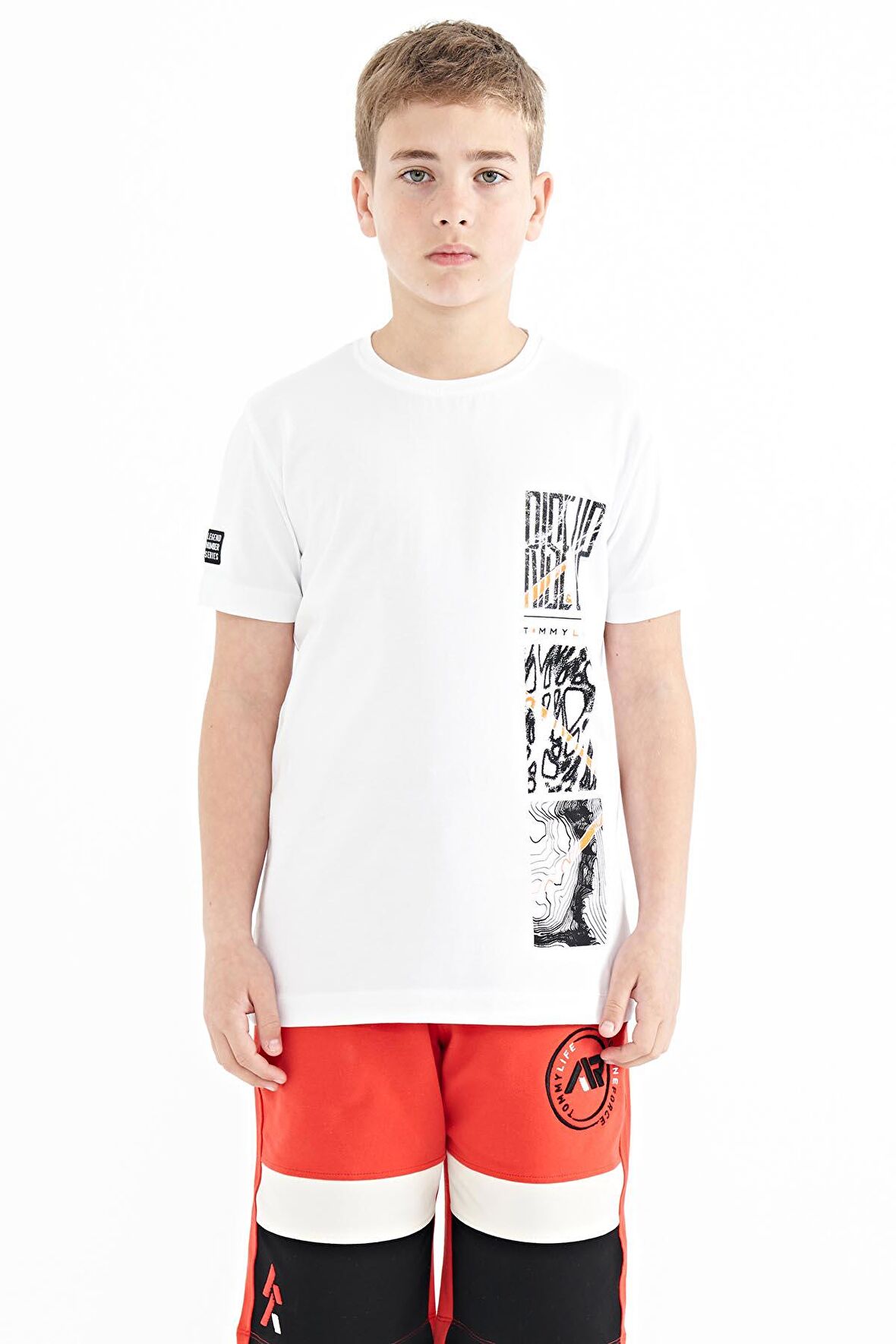 Beyaz Baskı Detaylı O Yaka Standart Kalıp Erkek Çocuk T-Shirt - 11104 | 12-13