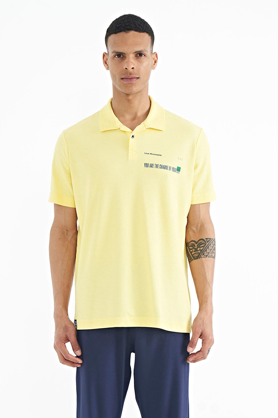 Sarı Yazı Baskılı Standart Form Polo Yaka Erkek T-shirt - 88236 | L