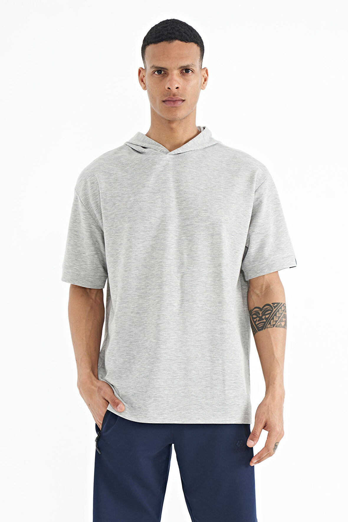 Gri Melanj Kapüşonlu Kol Etiket Detaylı Oversize Erkek T-shirt - 88179 | M