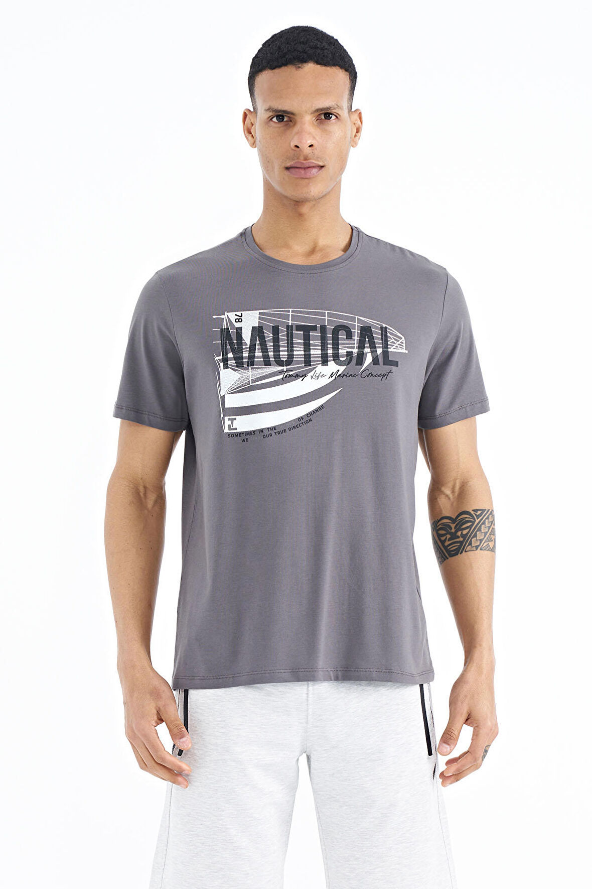 Koyu Gri Yazı Baskılı Standart Kalıp O Yaka Erkek T-Shirt - 88171 | M