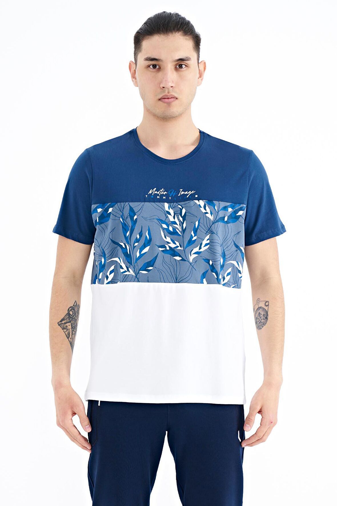 İndigo Renk Geçişli Baskı Detaylı O Yaka Standart Kalıp Erkek T-Shirt - 88177 | XL