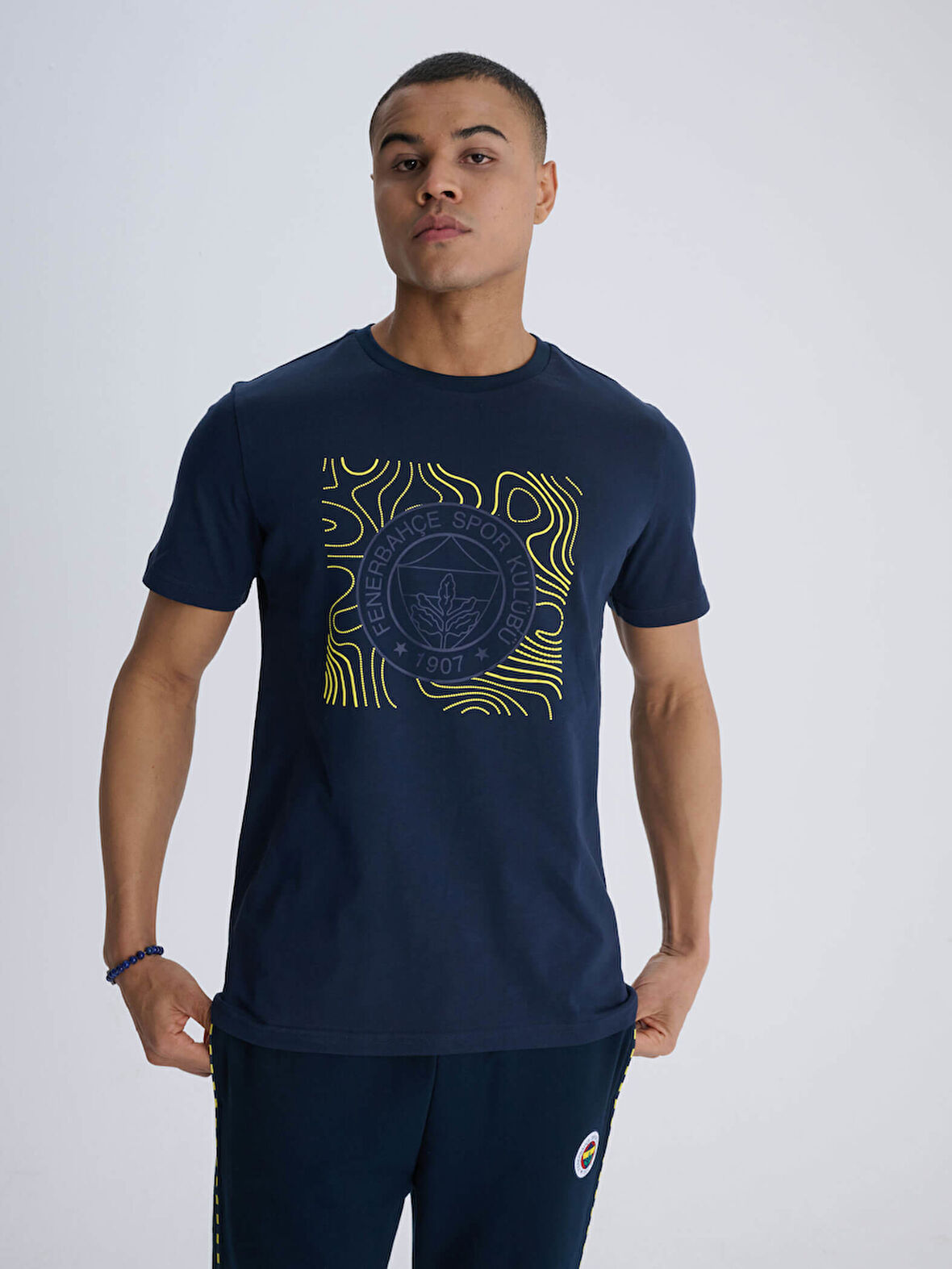 ERKEK TRIBUN TEK RENK LOGOLU TSHIRT