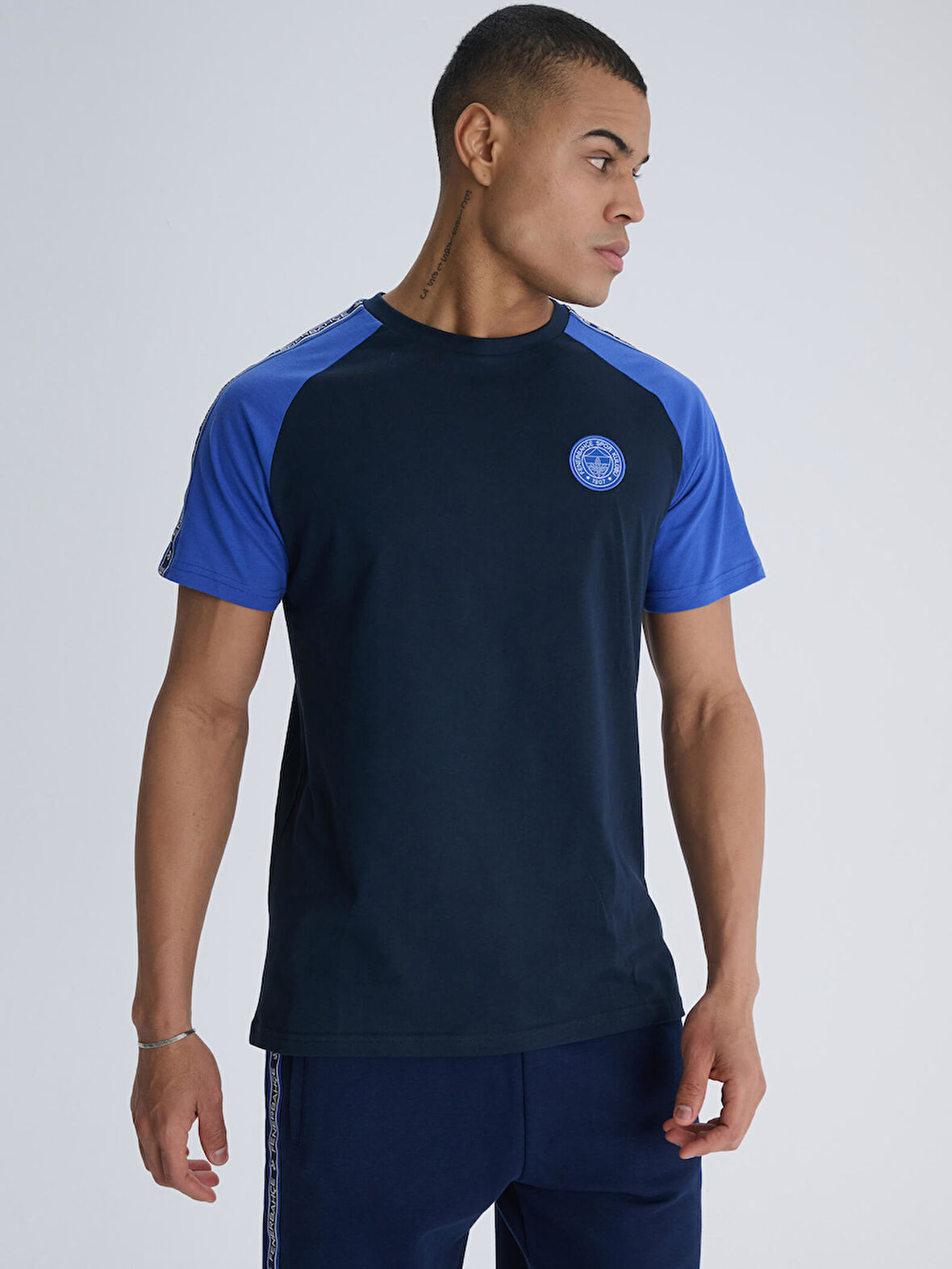 ERKEK TRIBUN TİKTAKLI TSHIRT