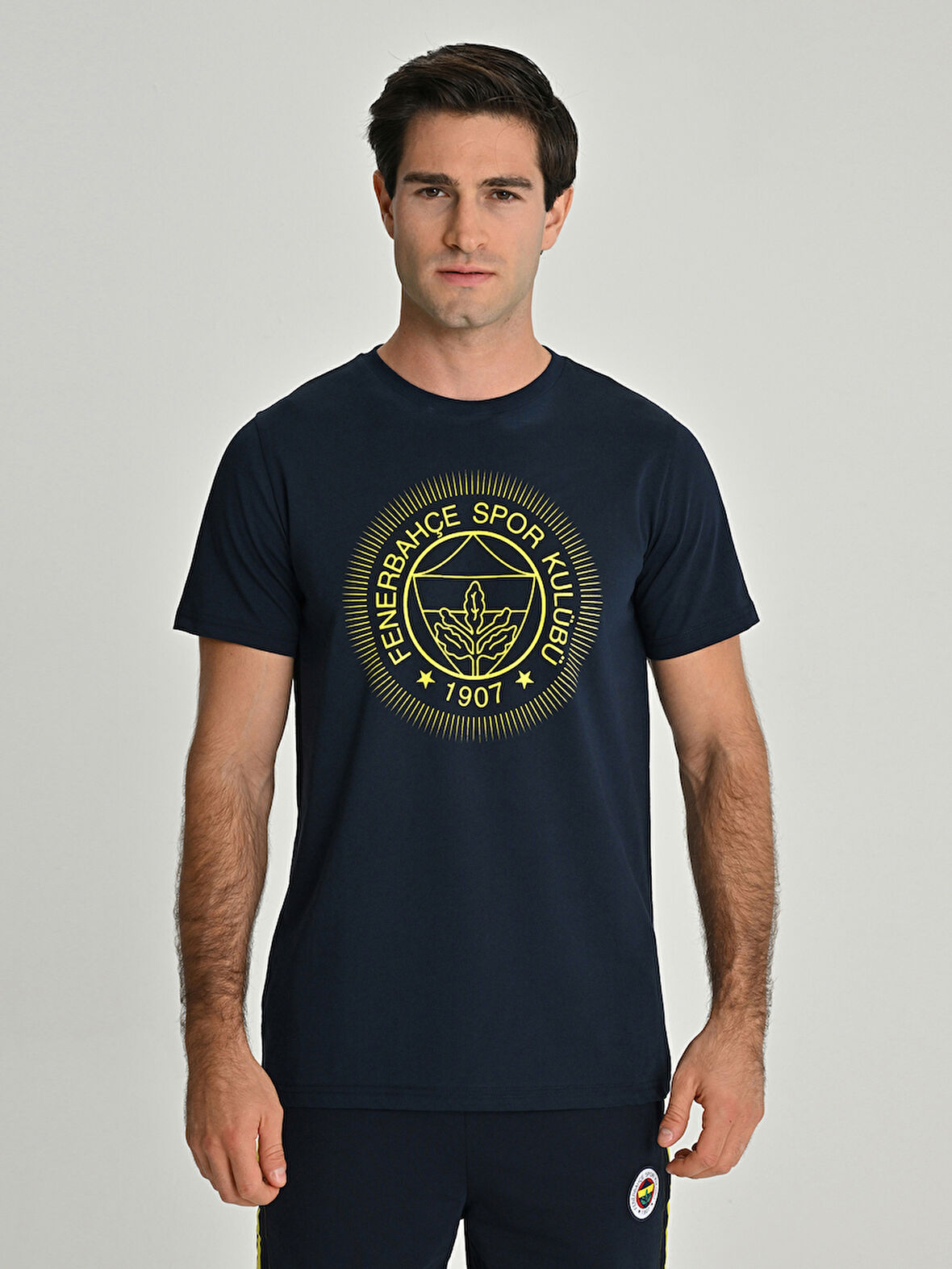 ERKEK TRIBUN TEK RENK LOGOLU TSHIRT