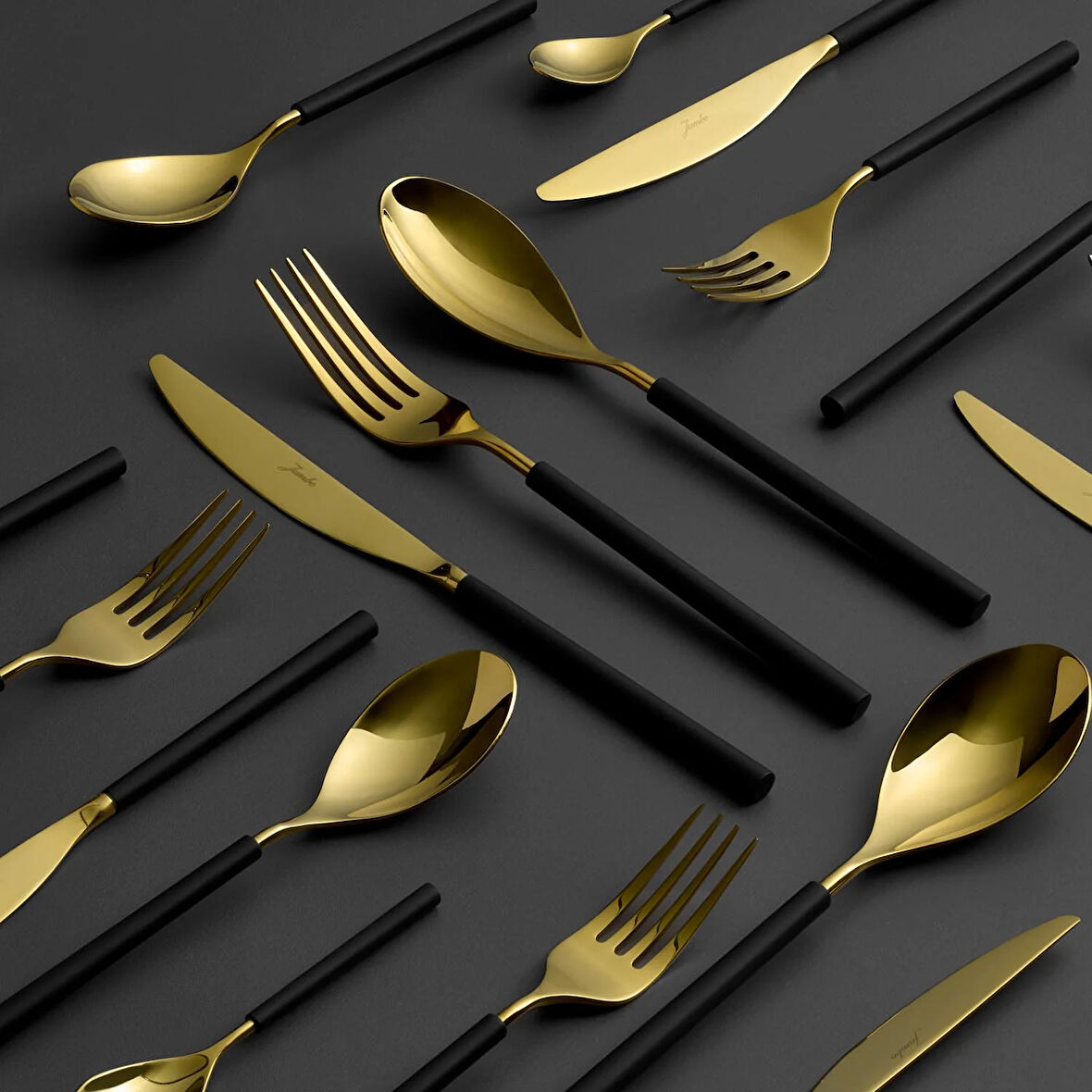 Jumbo 1000023339006 6000 Roller 12 Kişilik 84 Parça Çatal Kaşık Bıçak Takımı Black Gold