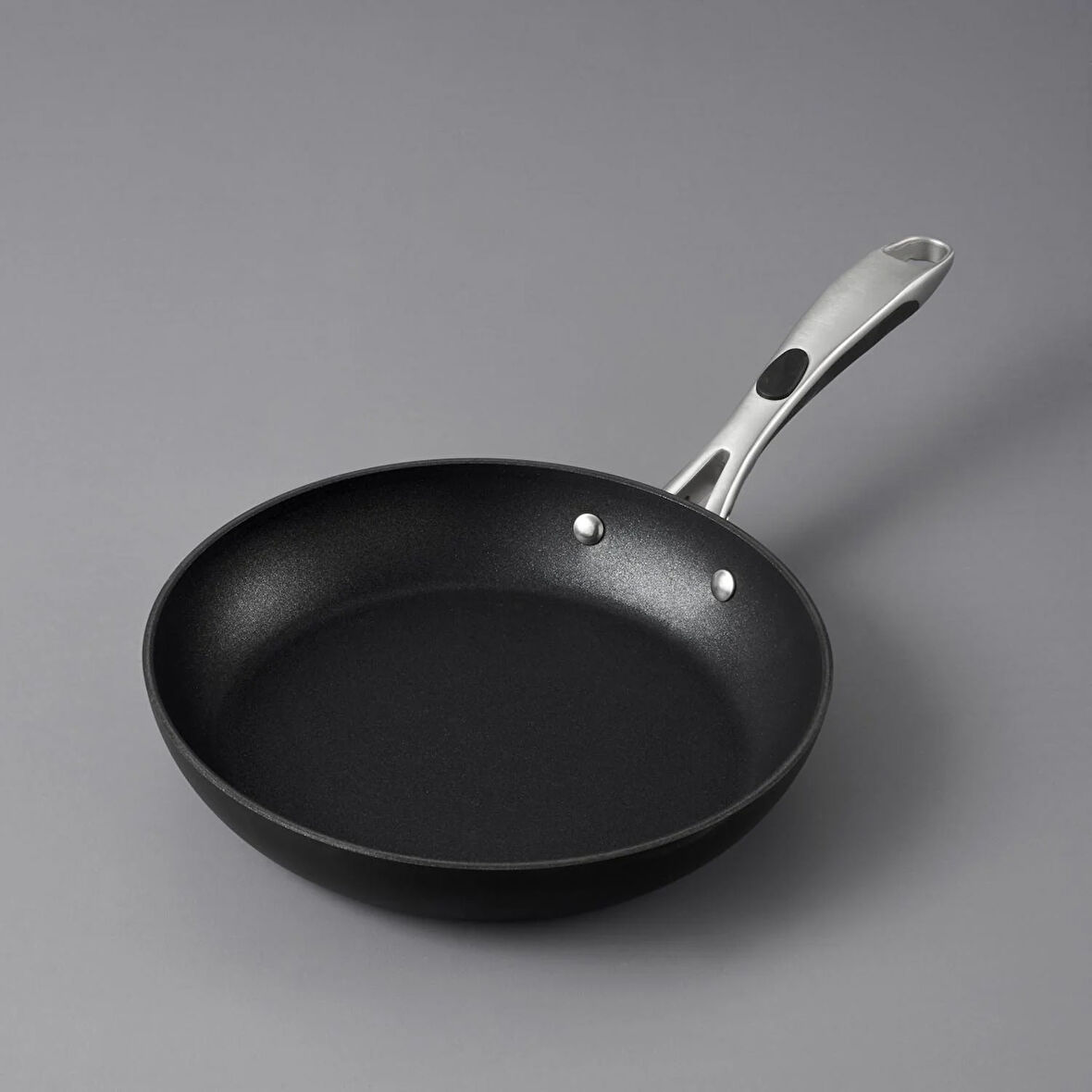 Jumbo New Moment Diamond Siyah Tava 24 cm