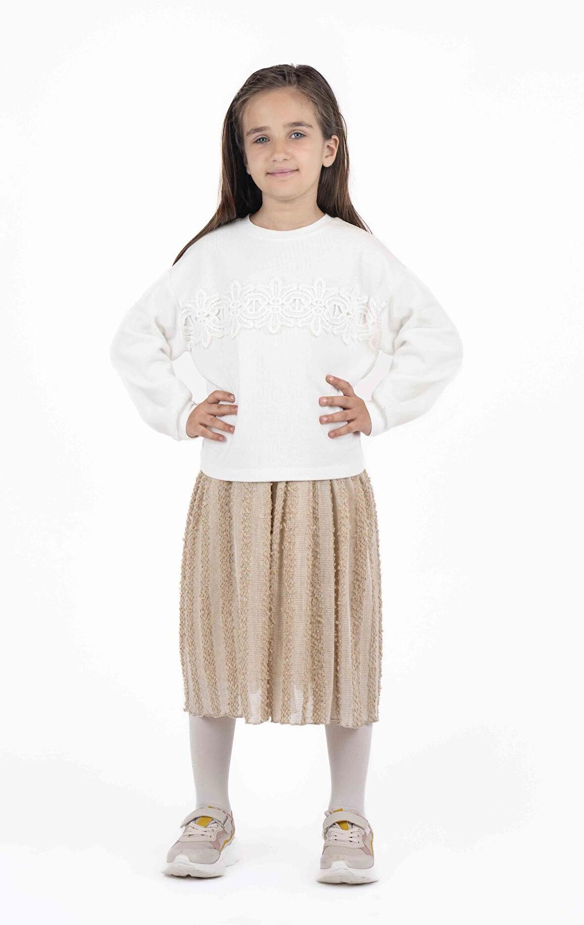 KIZ ÇOCUK DOKULU ETEK 