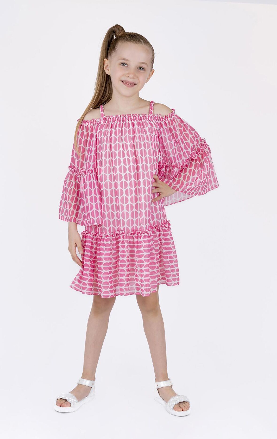 KIZ ÇOCUK DESENLİ KAYIK YAKA ELBİSE