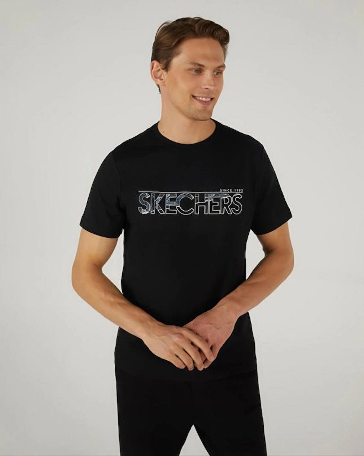 Skechers M Graphic Tee Light Weight Regular T-Shirt Erkek Siyah Tshirt S242139-001