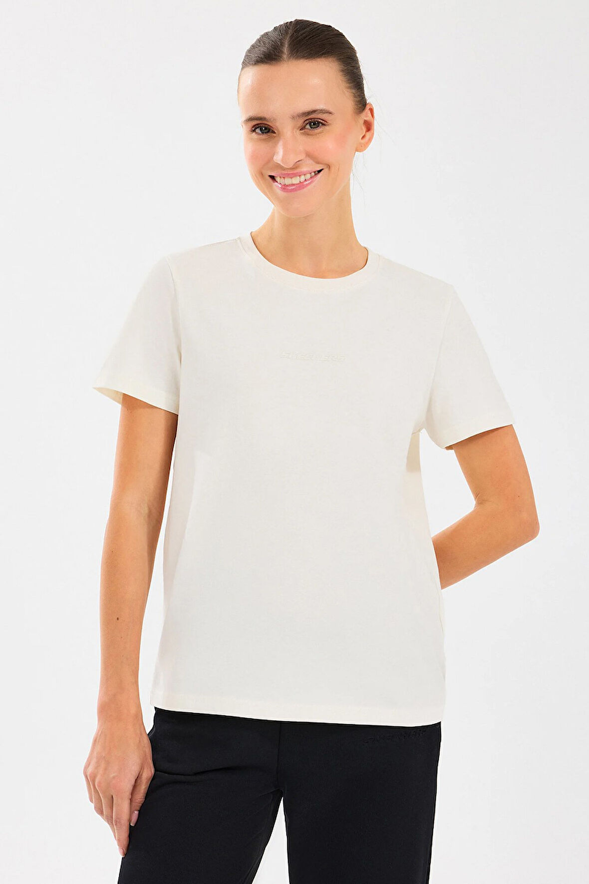 Skechers Essential Kadın Tişört