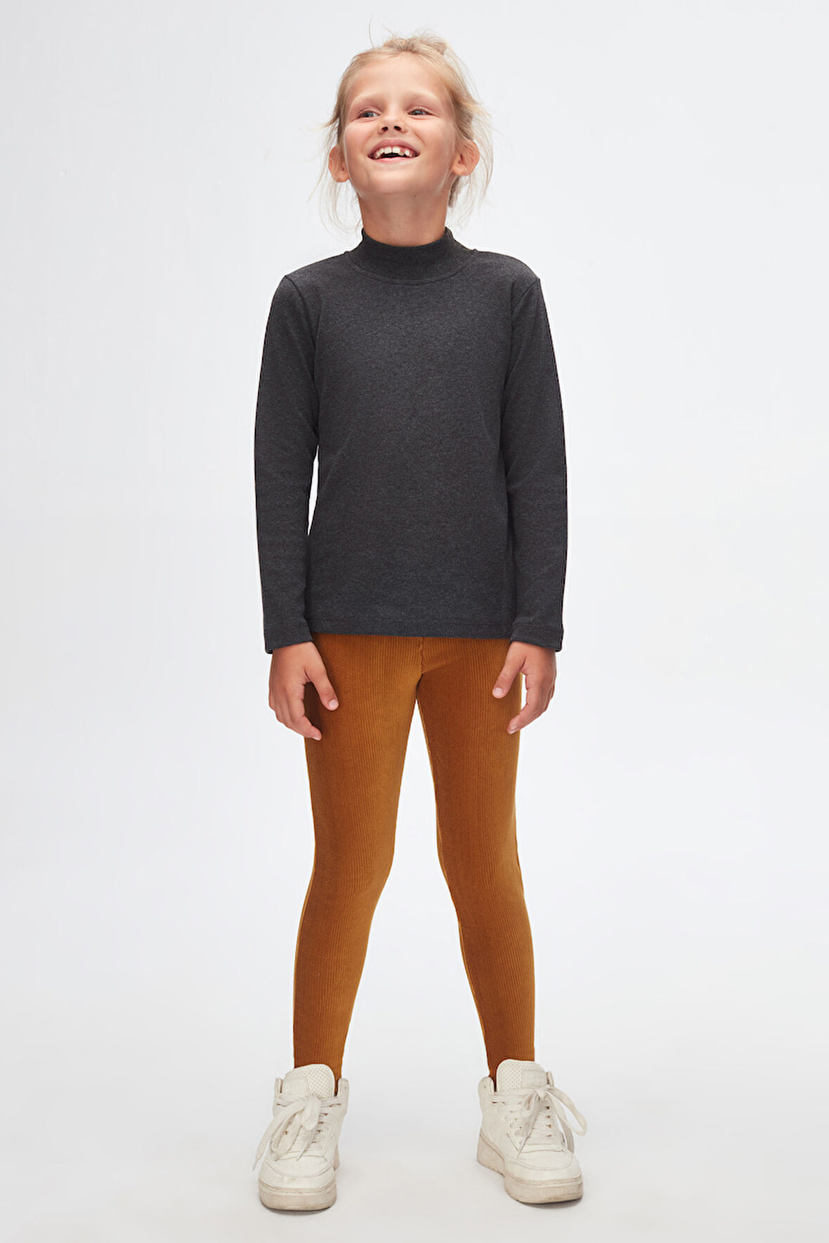 Antrasit Basic Kışlık Yarım Balıkçı Yaka Uzun Kollu Kız Çocuk Tişört