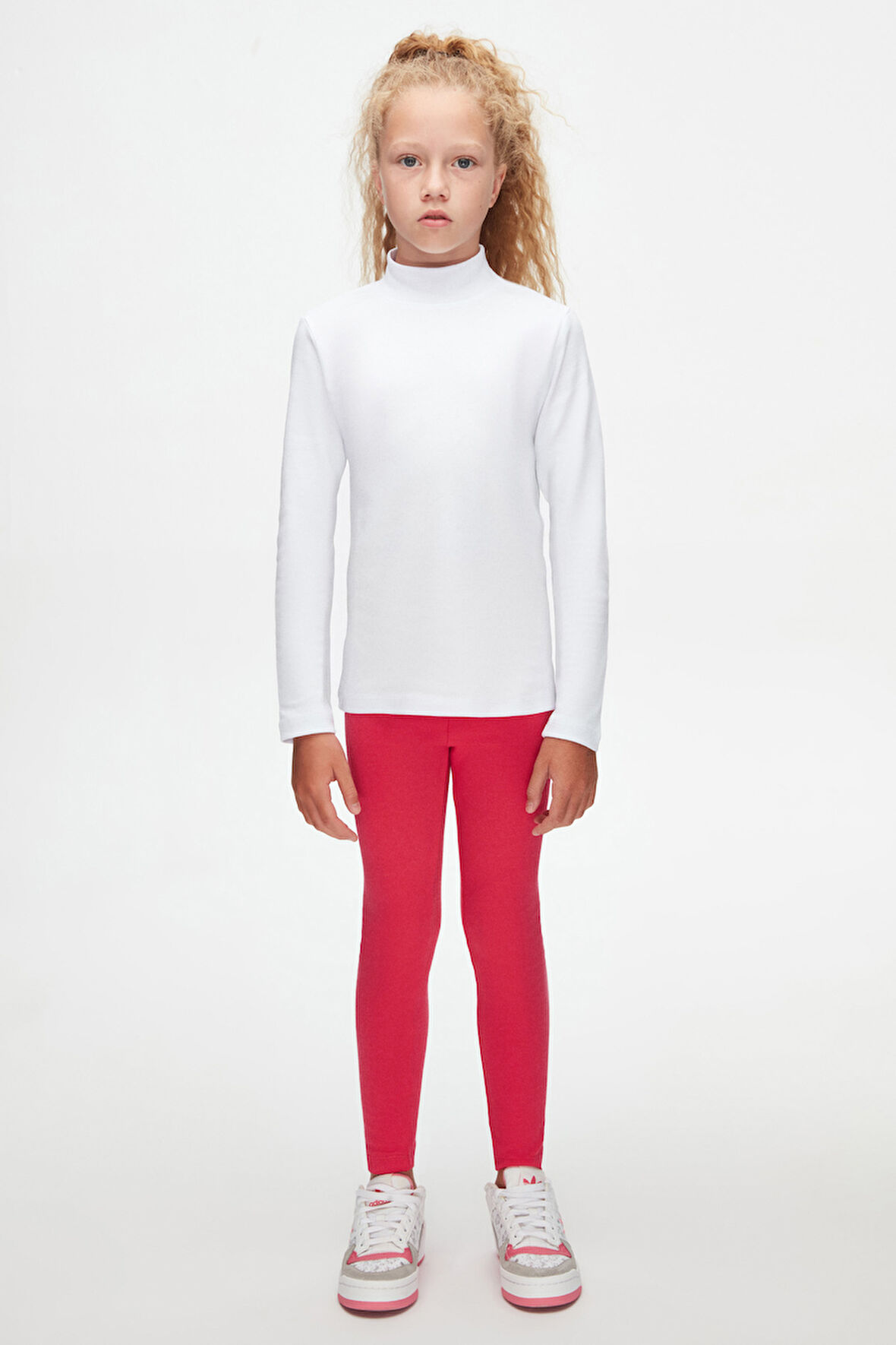 Beyaz Basic Kışlık Yarım Balıkçı Yaka Uzun Kollu Kız Çocuk Tişört