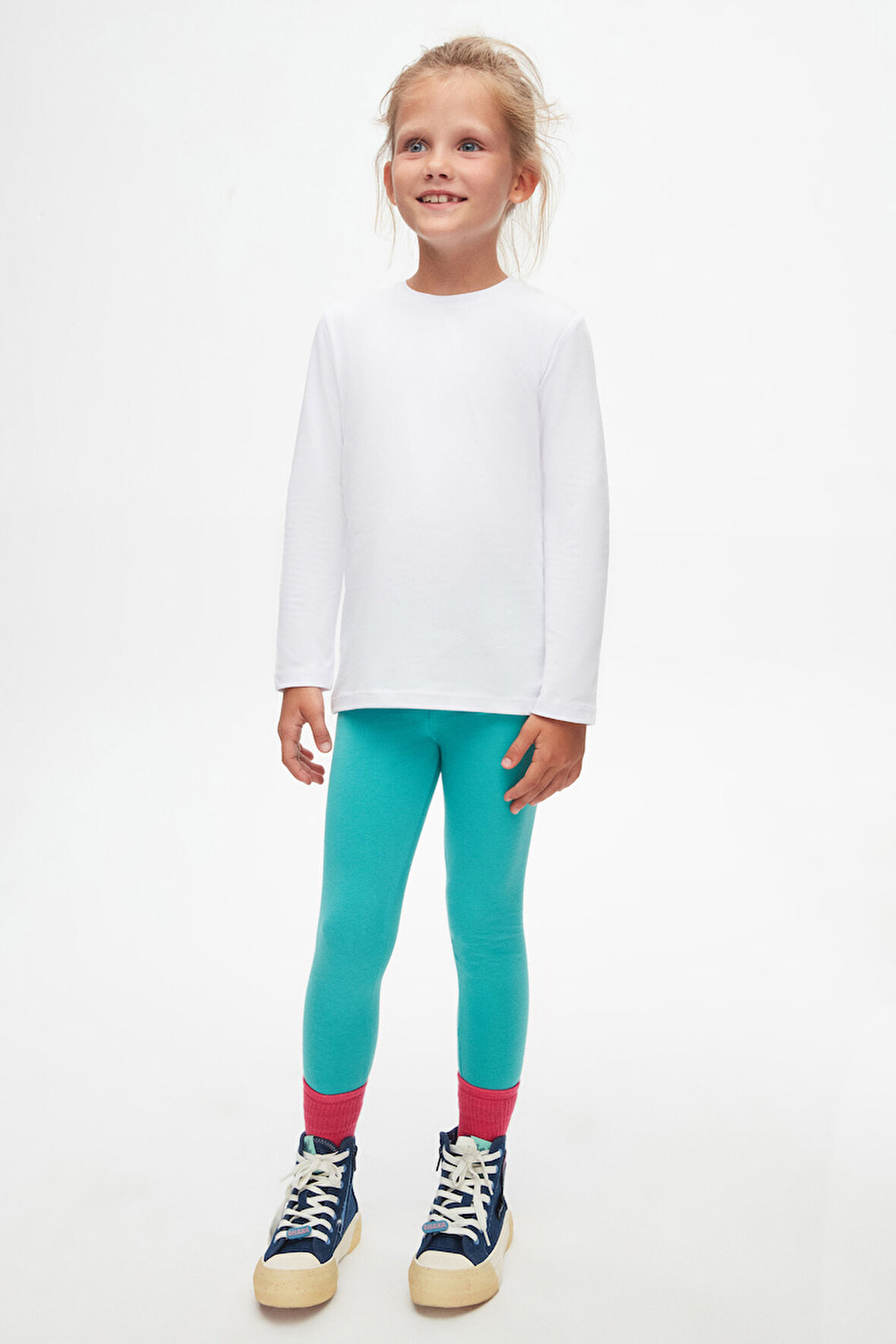 Beyaz Basic Unisex Çocuk Mevsimlik Sıfır Yaka Uzun Kollu Tişört