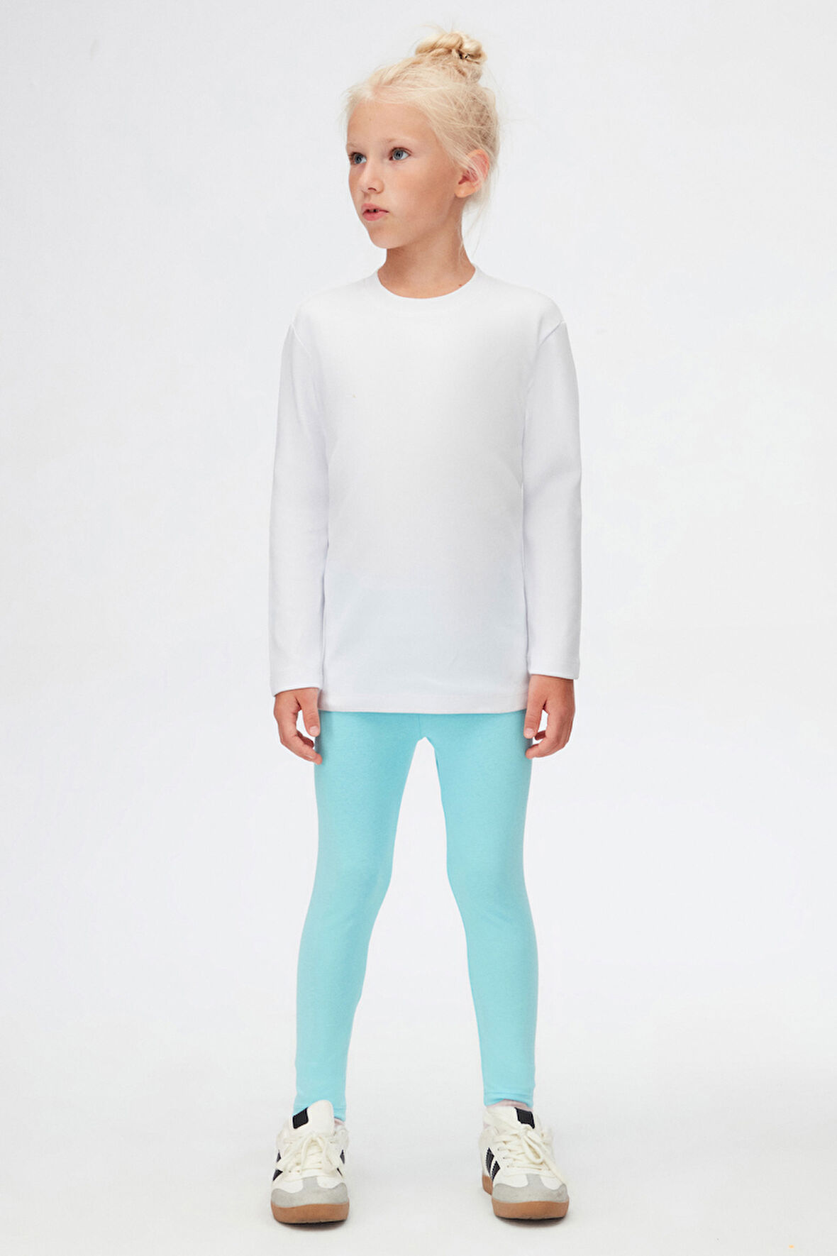 Beyaz Basic Unisex Çocuk Kışlık Sıfır Yaka Uzun Kollu Tişört