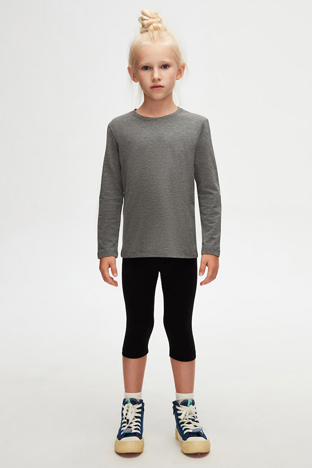 Koyu Gri Basic Unisex Çocuk Mevsimlik Sıfır Yaka Uzun Kollu Tişört