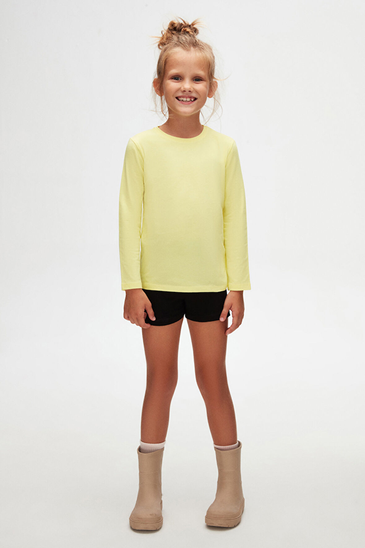 Açık Sarı Basic Unisex Çocuk Mevsimlik Sıfır Yaka Uzun Kollu Tişört