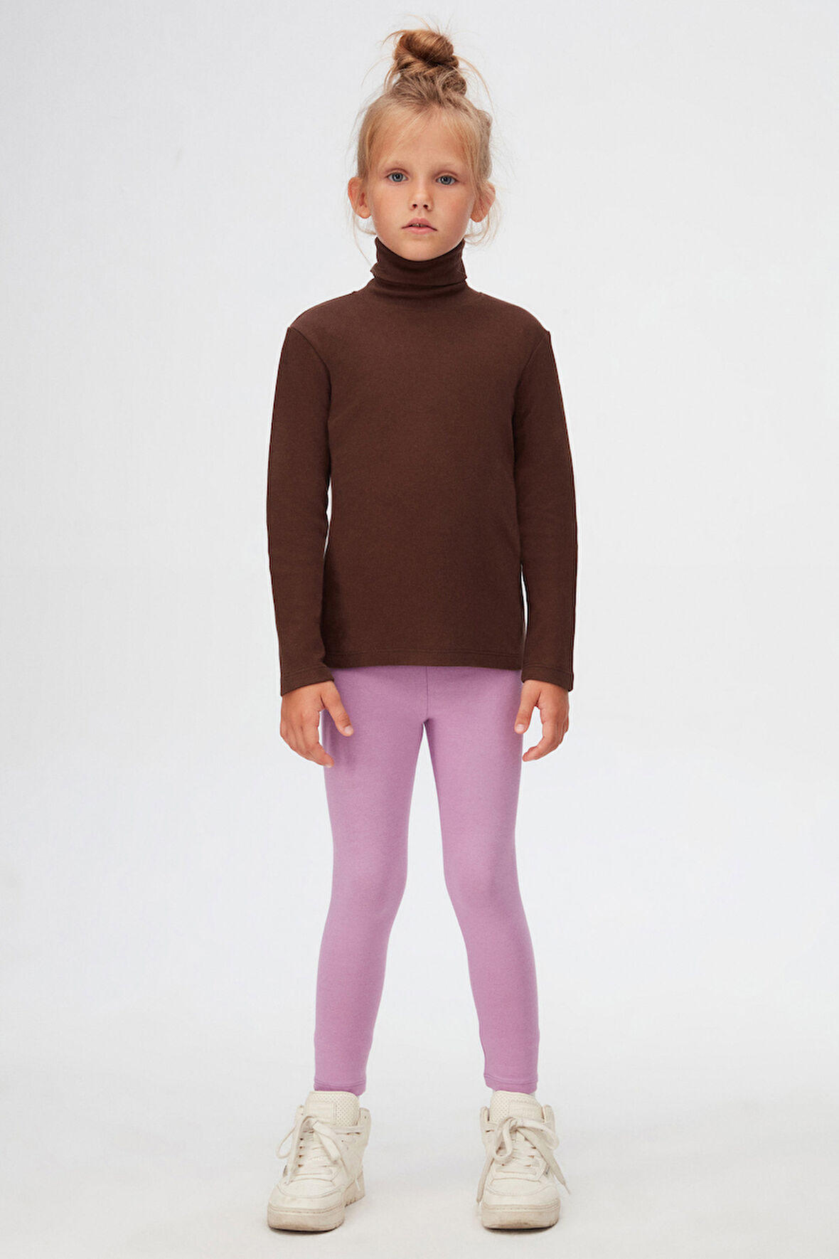 Kahverengi Basic Kışlık Tam Balıkçı Yaka Uzun Kollu Kız Çocuk Tişört