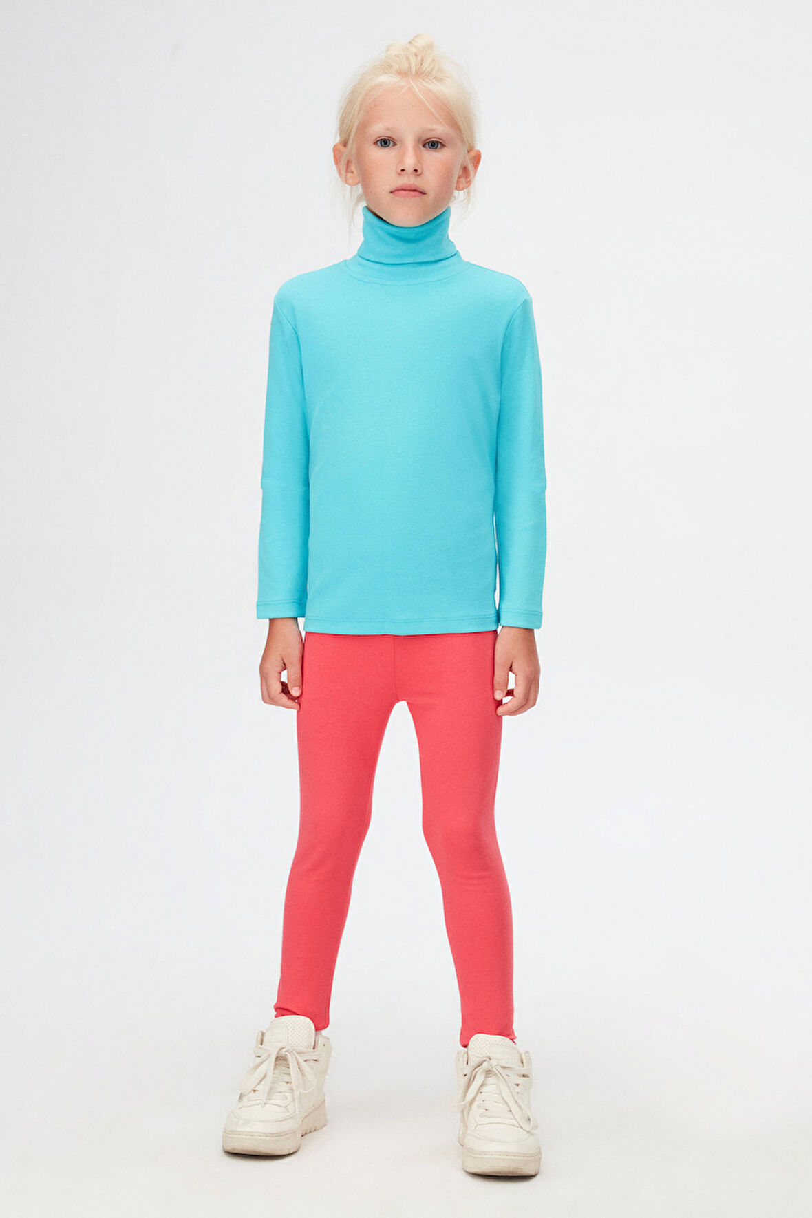 Açık Turkuaz Basic Kışlık Tam Balıkçı Yaka Uzun Kollu Kız Çocuk Tişört