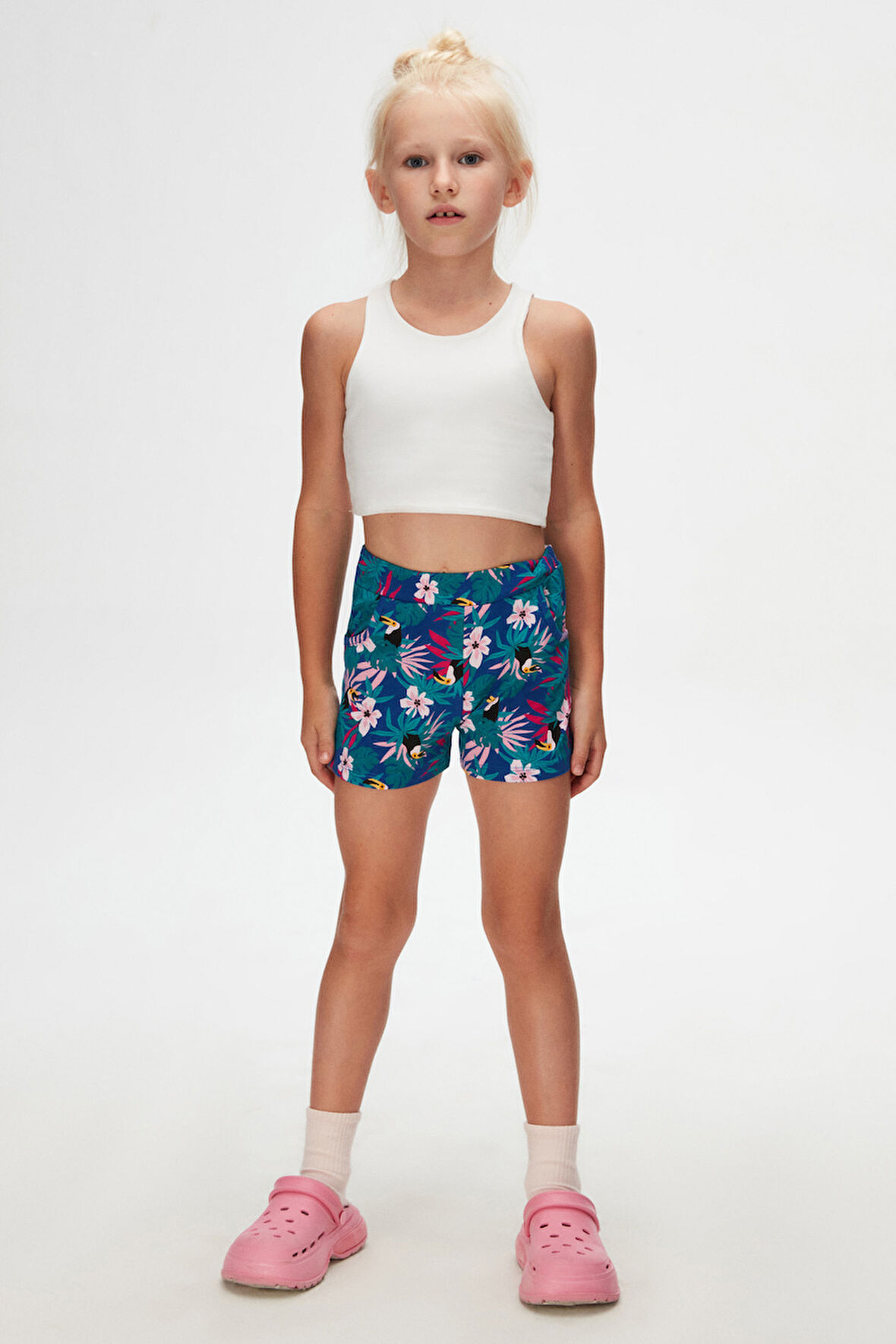 Kız Çocuk Tropical Parrot Desen Cepli Şort