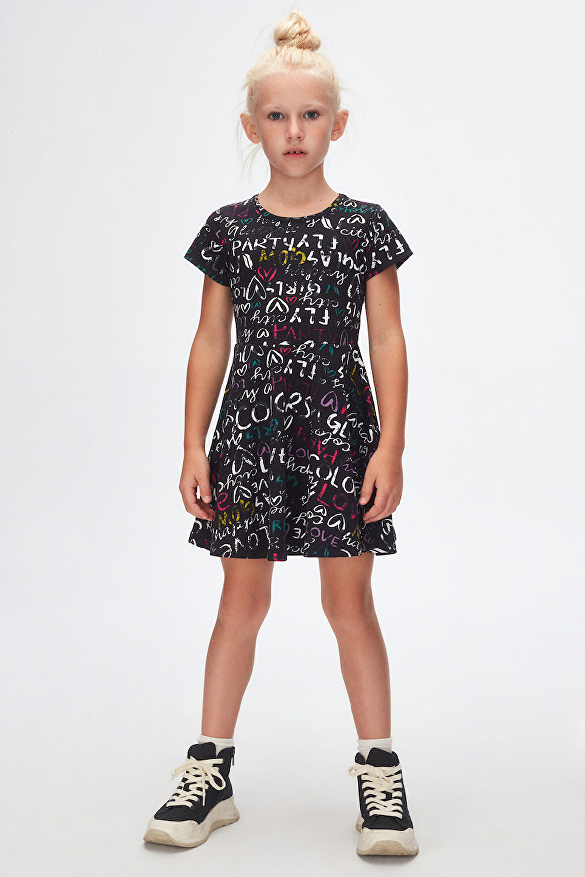 Siyah Kız Çocuk Glasgow Desen Kısa Kol Kloşe Etek Elbise
