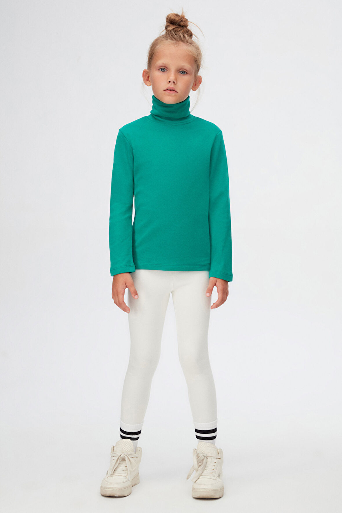 Koyu Yeşil Basic Kışlık Tam Balıkçı Yaka Uzun Kollu Kız Çocuk Tişört