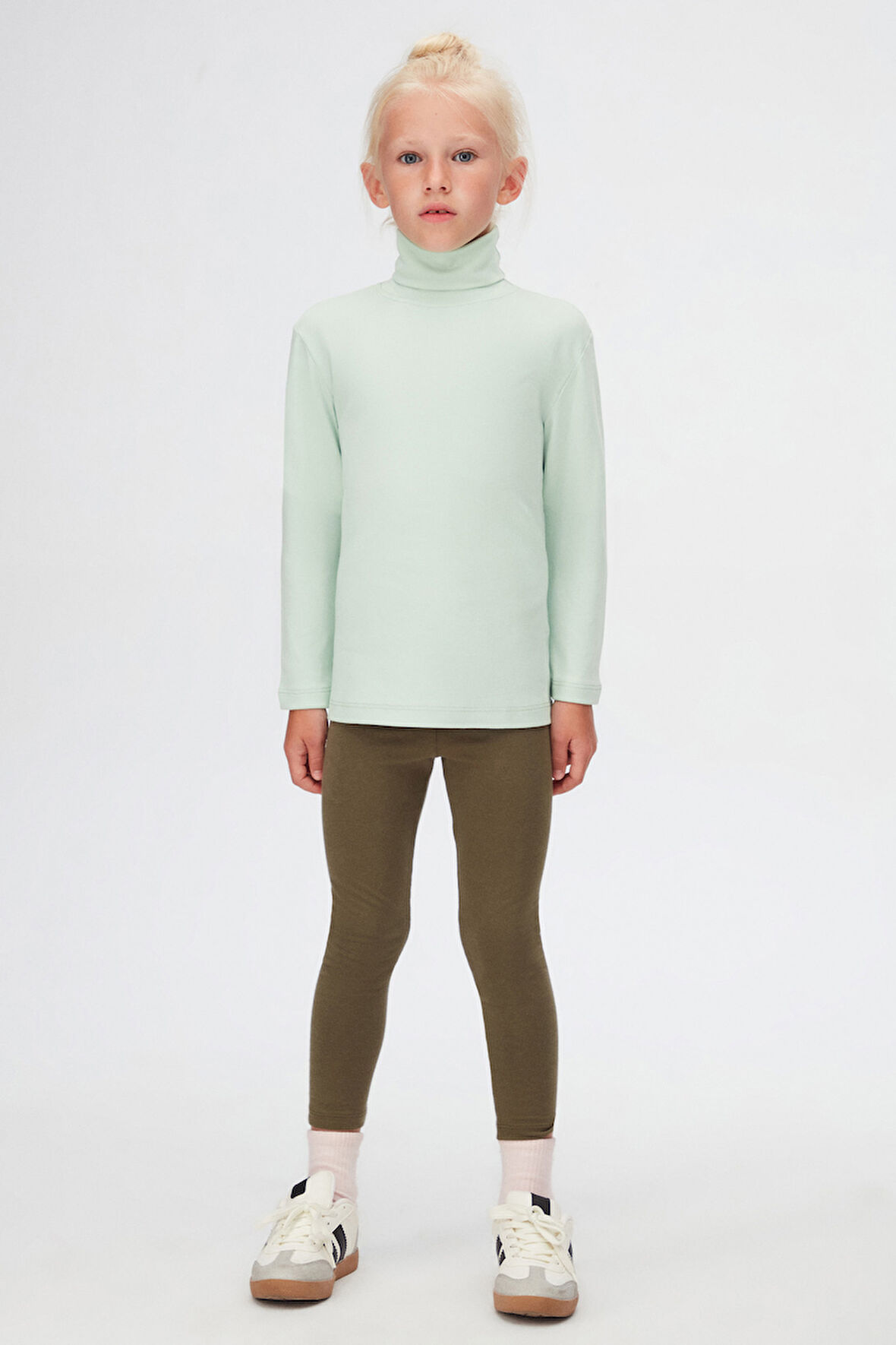 Soft Yeşil Basic Kışlık Tam Balıkçı Yaka Uzun Kollu Kız Çocuk Tişört