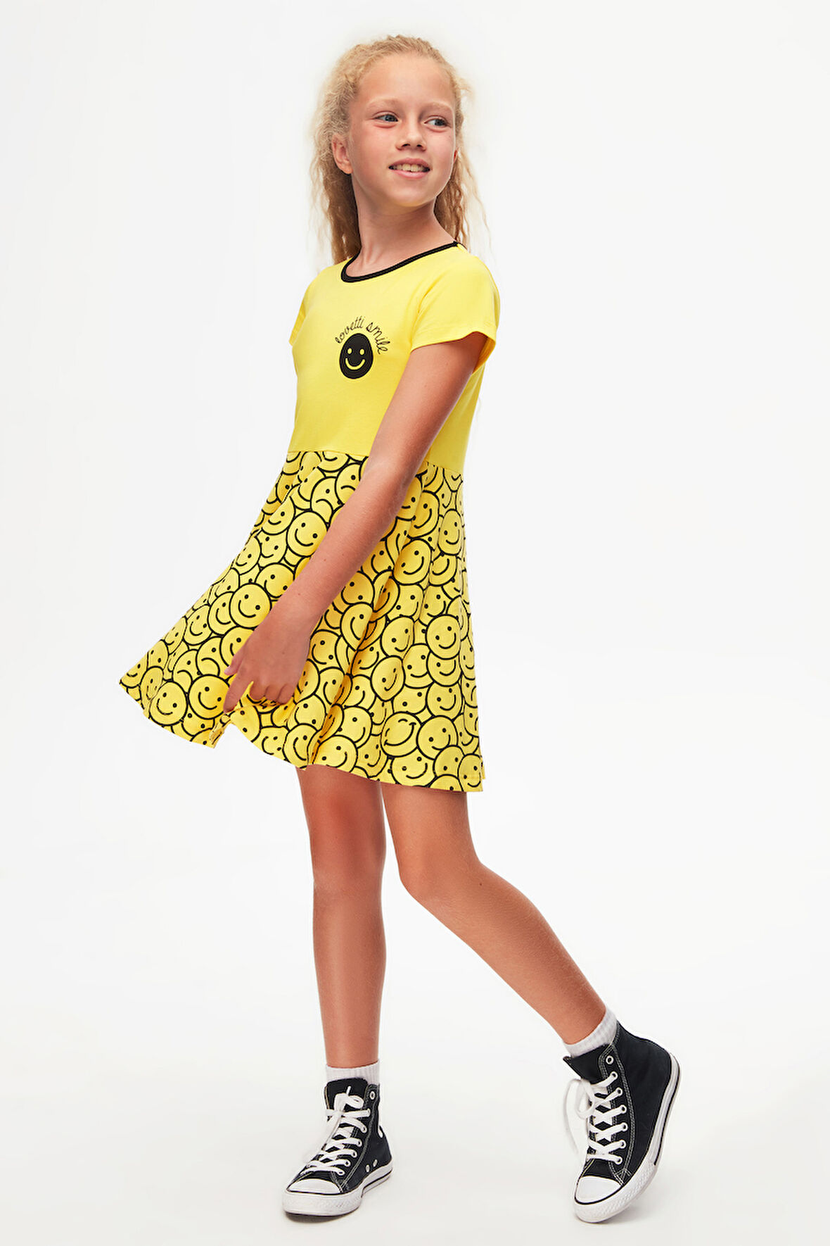 Sarı Gülen Yüz Kız Çocuk Desenli Lovetti Smile Baskılı Kısa Kol Elbise
