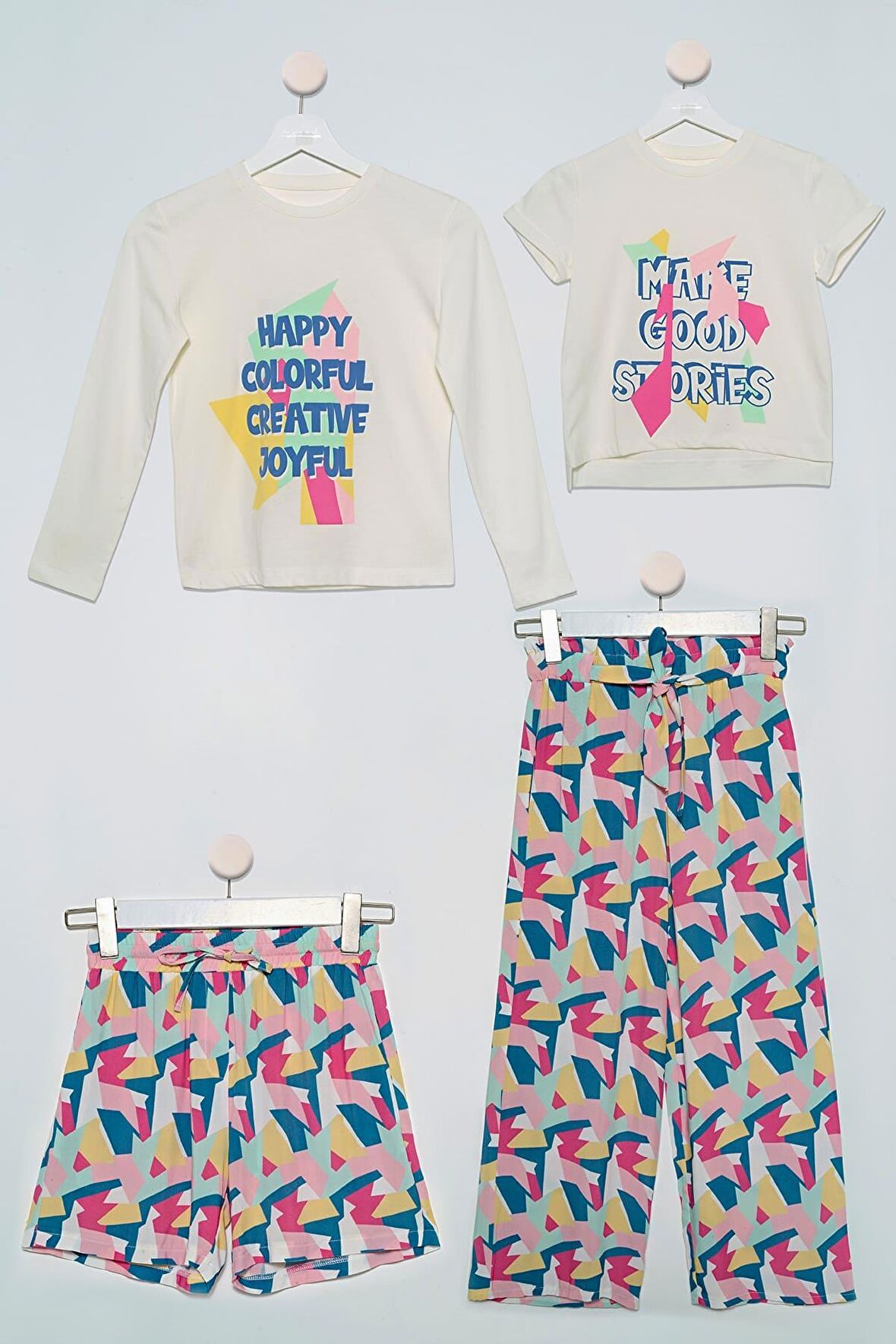 4'lü Tshirt Bluz Pantolon Şort Sarı Takım