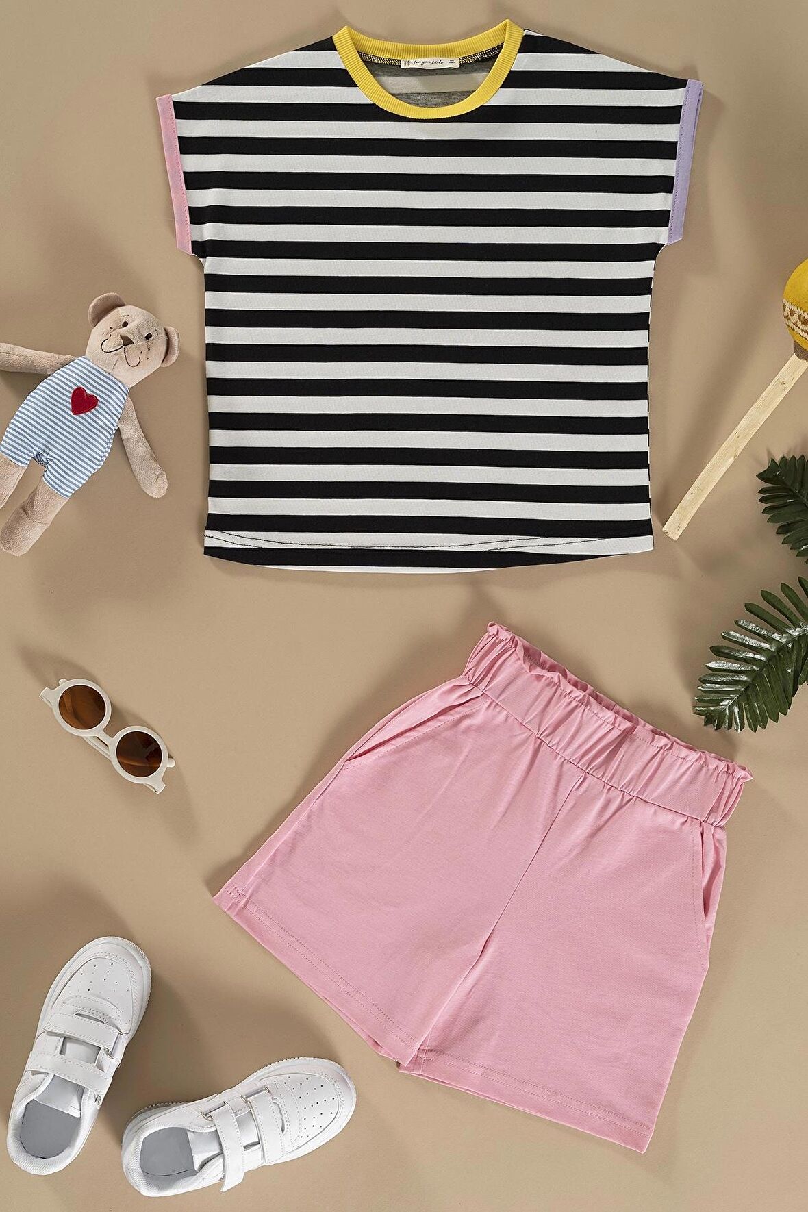 Çizgili Yarasa Kol Garni Detaylı Siyah Alt Üst Takım