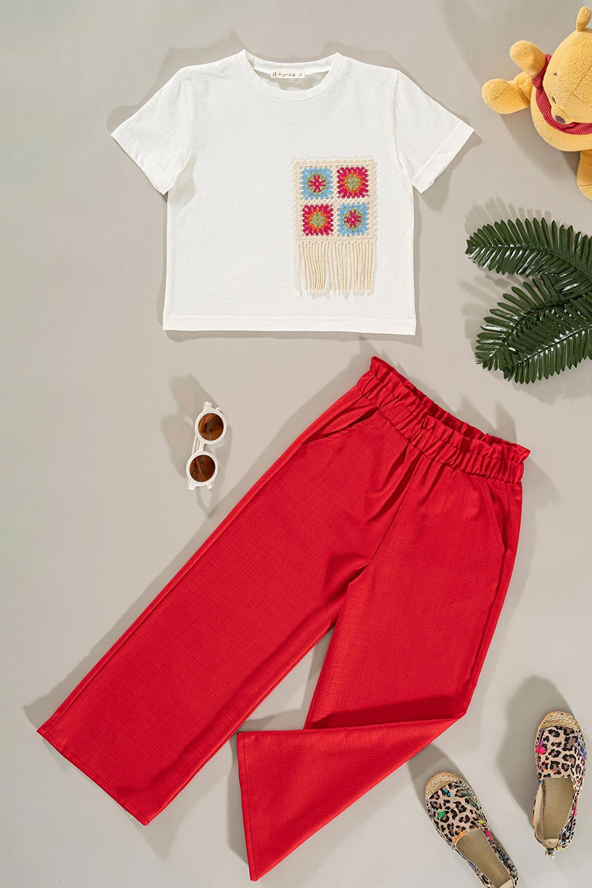 Dantel Cep Detaylı Kırmızı Pantolon Takım