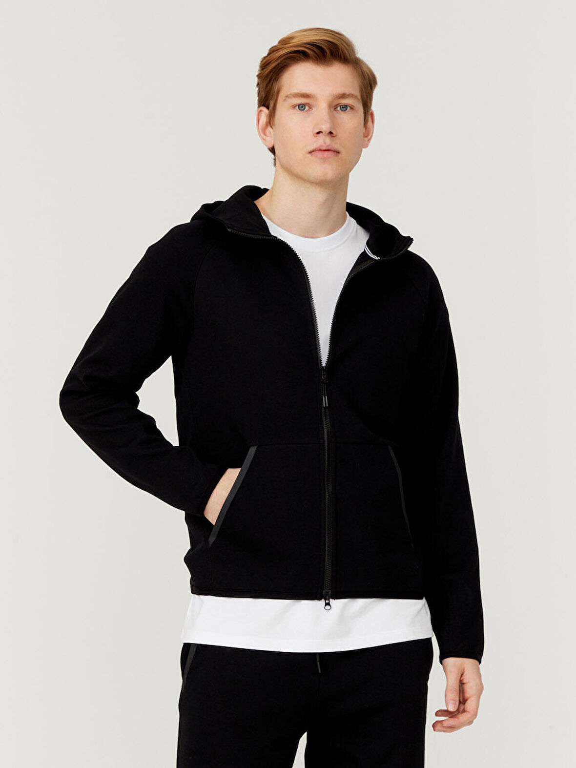 Siyah Slim Fit Pamuklu Sweatmont