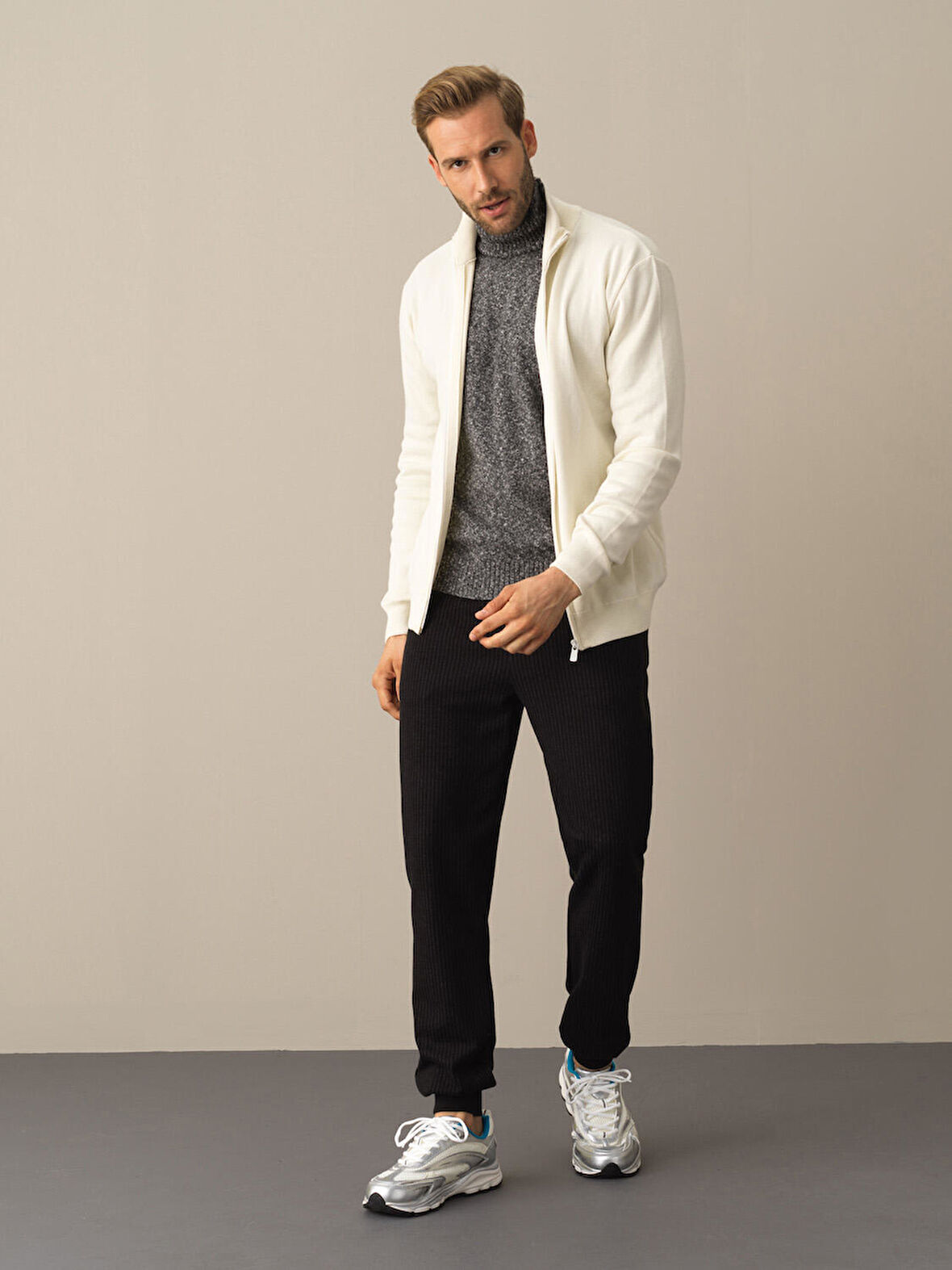 Xint Ekru Fermuarlı Basic Hırka