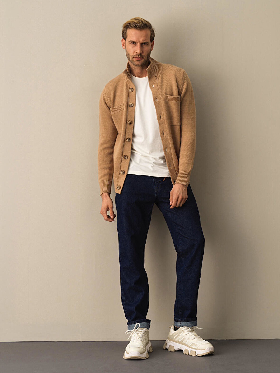 Xint Camel Düğmeli Cep Detaylı Hırka